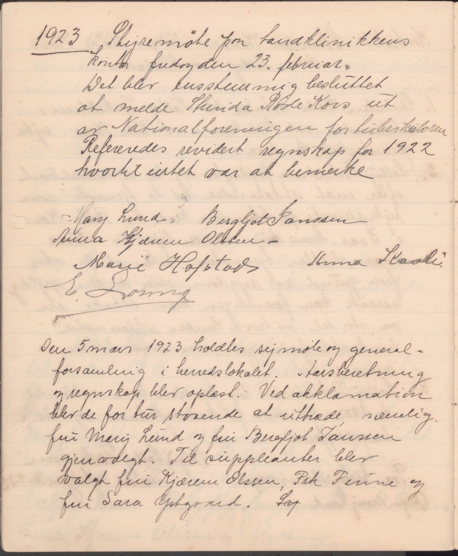 Trondheim Røde Kors, TRKO/PA-1204/A/Ab/L0001: Forhandlingsprotokoll for styret Strinda Røde Kors, 1914-1925, p. 28