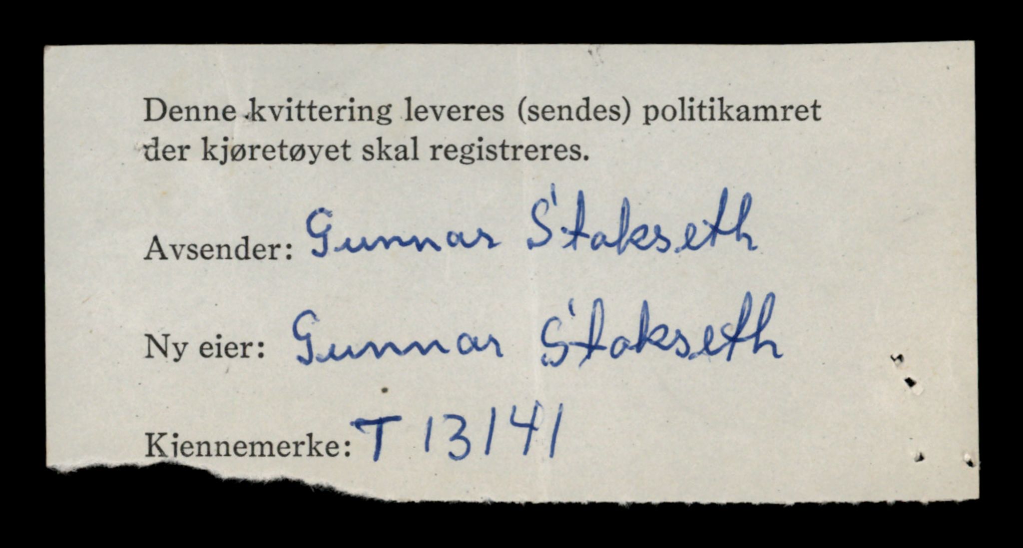 Møre og Romsdal vegkontor - Ålesund trafikkstasjon, SAT/A-4099/F/Fe/L0037: Registreringskort for kjøretøy T 13031 - T 13179, 1927-1998, p. 2180