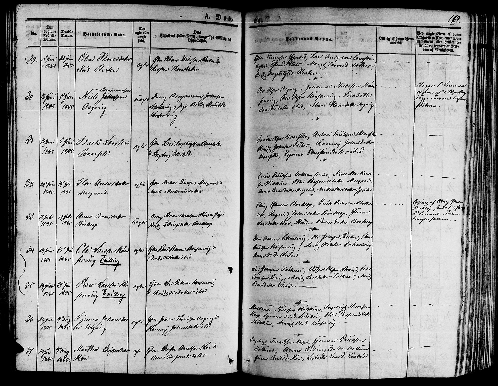 Ministerialprotokoller, klokkerbøker og fødselsregistre - Møre og Romsdal, SAT/A-1454/592/L1025: Parish register (official) no. 592A03 /2, 1831-1849, p. 169