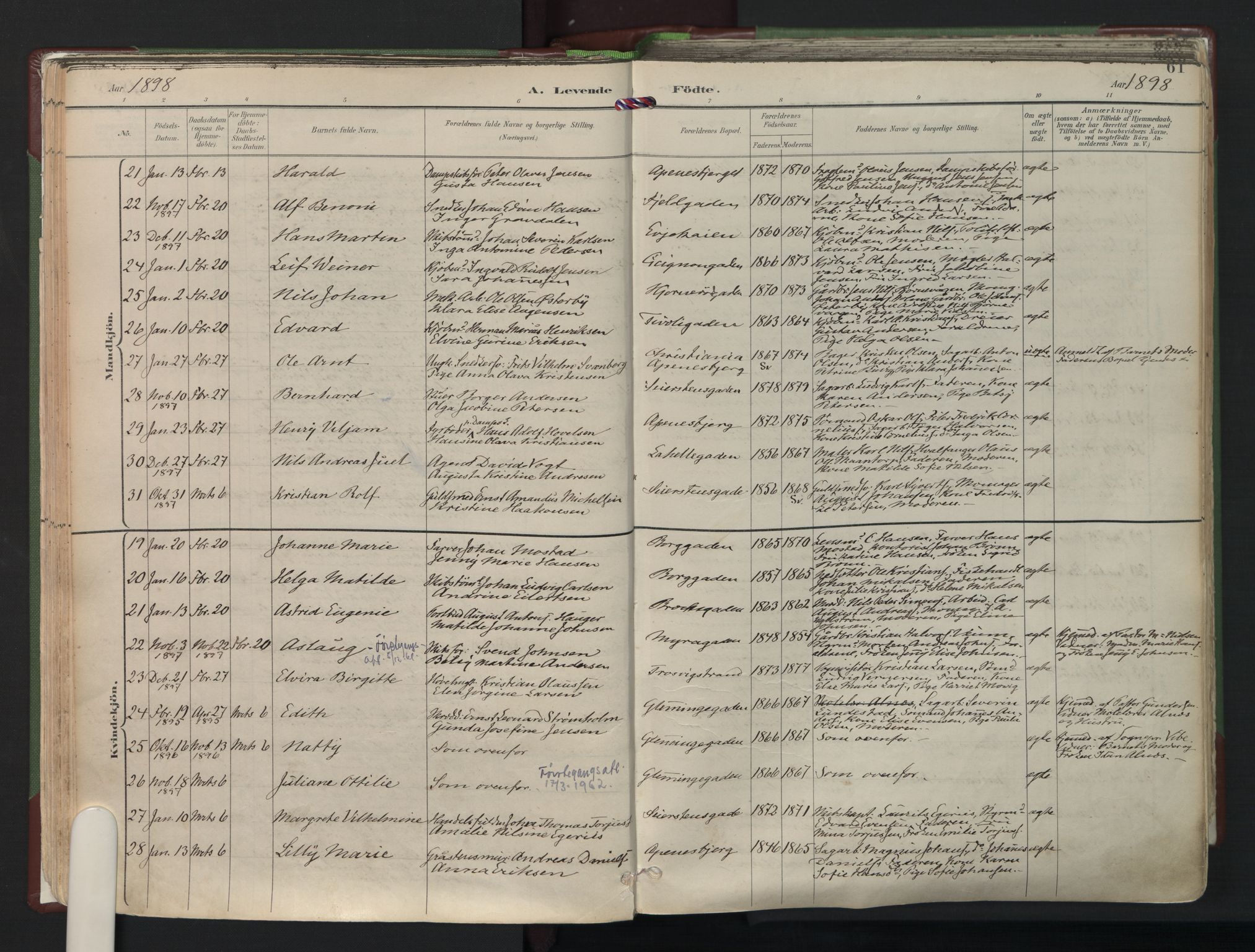 Fredrikstad domkirkes prestekontor Kirkebøker, AV/SAO-A-10906/F/Fa/L0006: Parish register (official) no. I 6, 1894-1914, p. 61