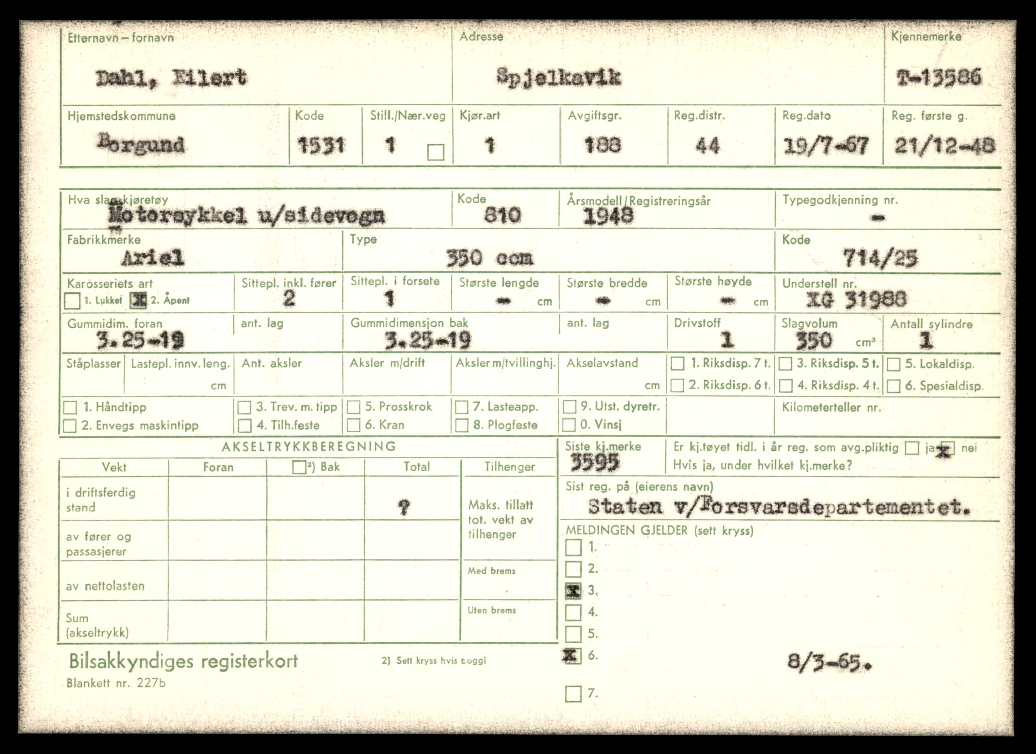 Møre og Romsdal vegkontor - Ålesund trafikkstasjon, SAT/A-4099/F/Fe/L0049: Registreringskort for kjøretøy T 14864 - T 18613, 1927-1998, p. 3275