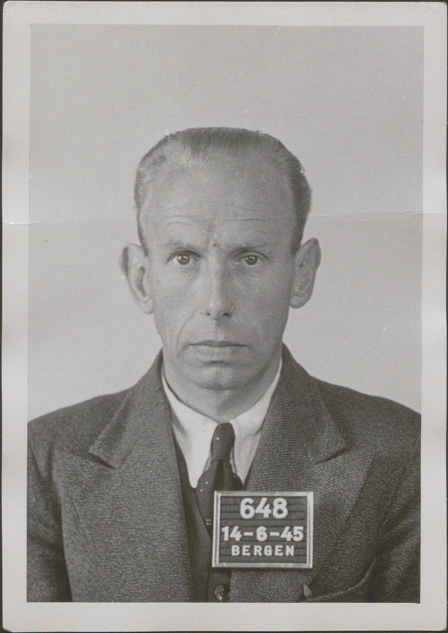Bergen politikammer / politidistrikt, SAB/A-60401/Y/Yc/Ycd/L0004: Personfoto - landsvikere etc, 1945-1947, p. 609