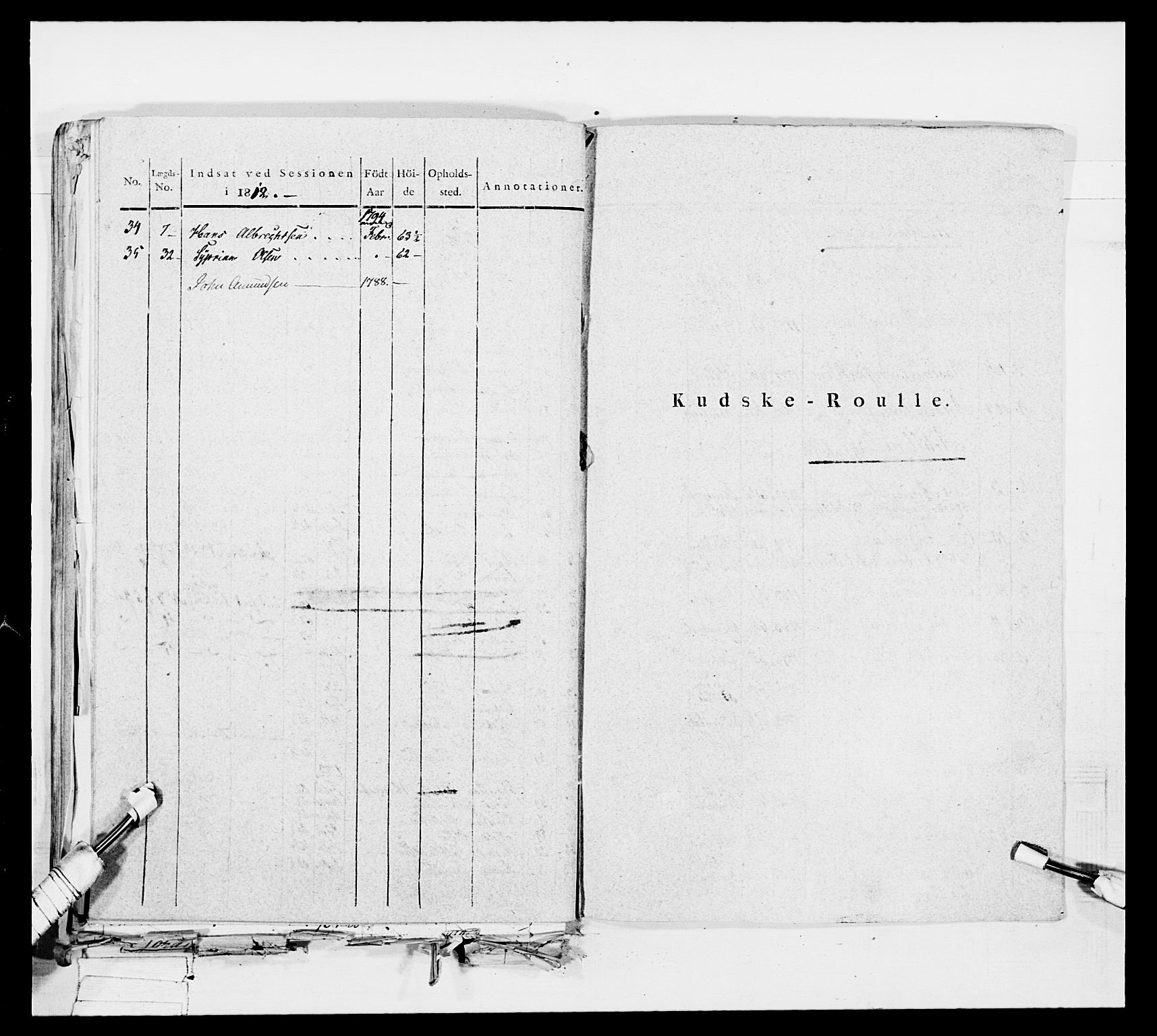 Generalitets- og kommissariatskollegiet, Det kongelige norske kommissariatskollegium, RA/EA-5420/E/Eh/L0049: Akershusiske skarpskytterregiment, 1812, p. 372