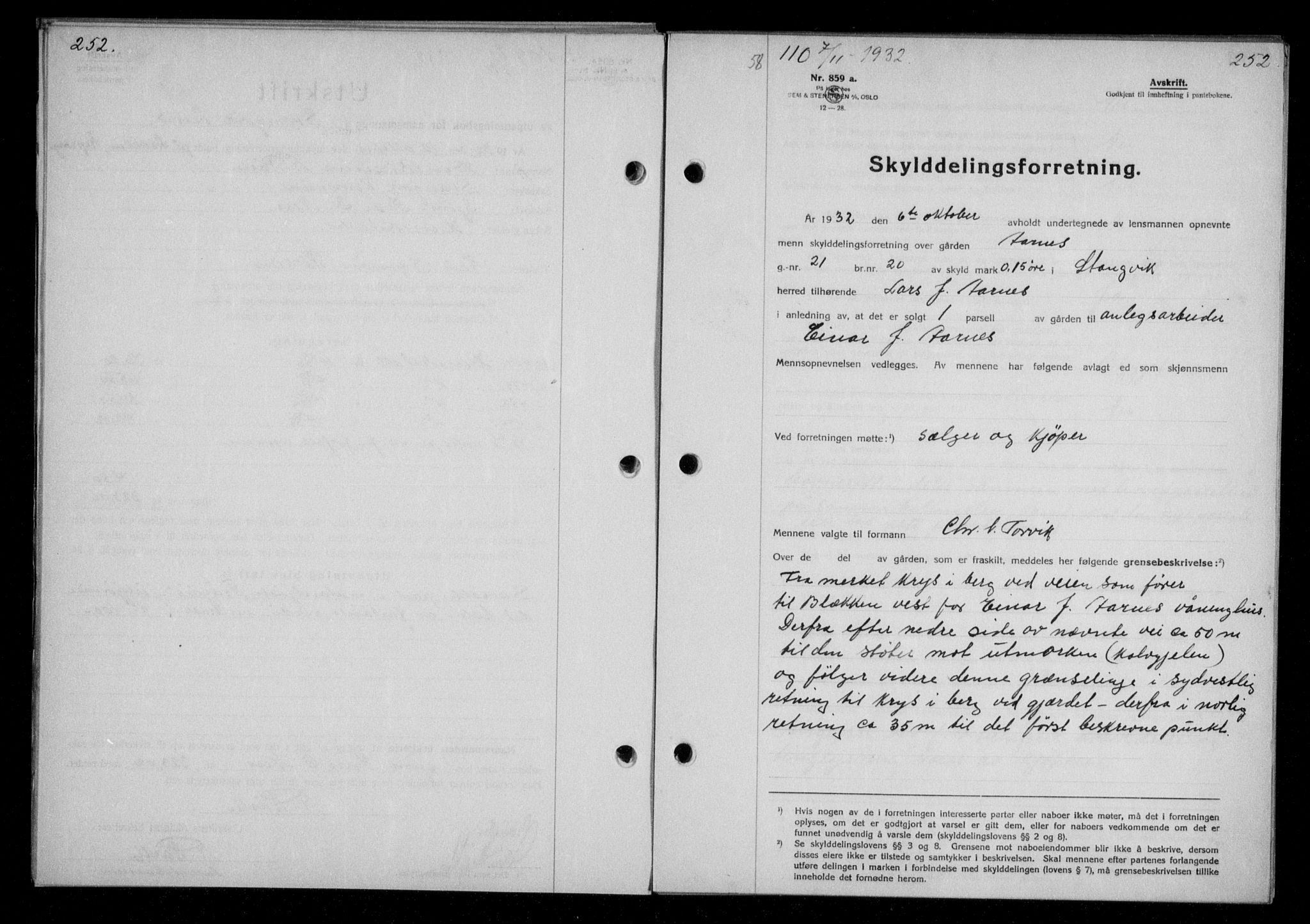 Nordmøre sorenskriveri, AV/SAT-A-4132/1/2/2Ca/L0076: Mortgage book no. 66, 1932-1933, Deed date: 07.11.1932