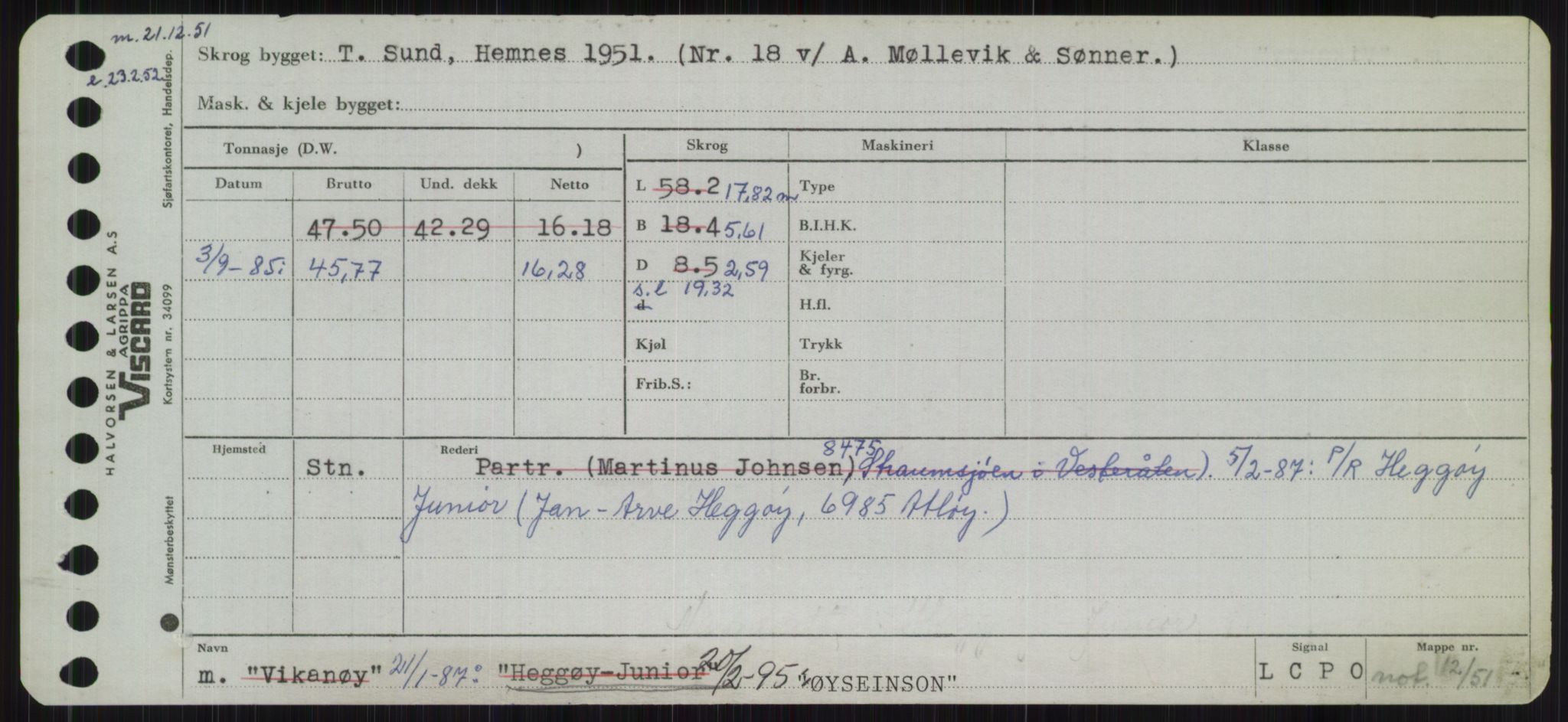 Sjøfartsdirektoratet med forløpere, Skipsmålingen, RA/S-1627/H/Ha/L0006/0002: Fartøy, Sver-Å / Fartøy, U-Å, p. 848