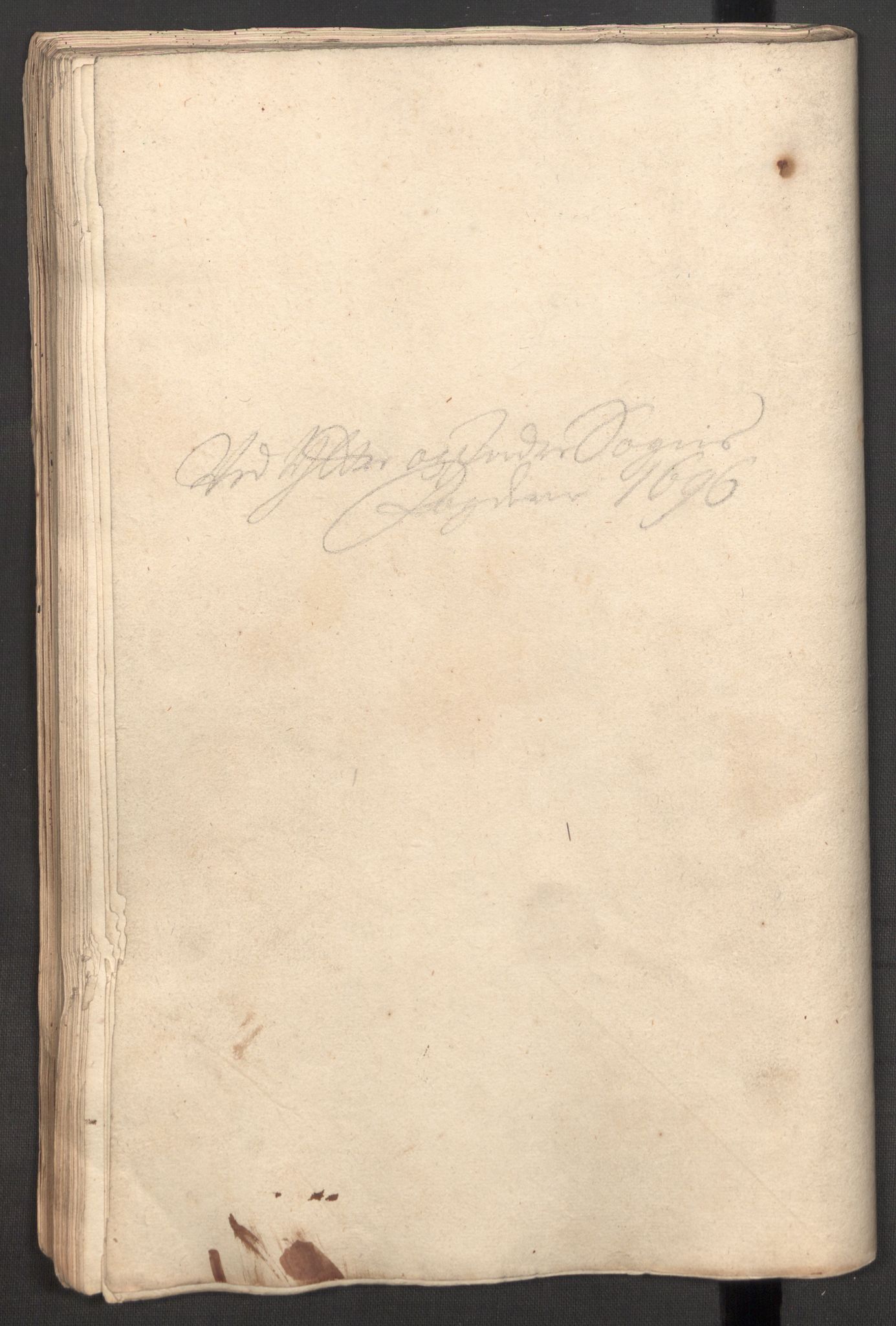 Rentekammeret inntil 1814, Reviderte regnskaper, Fogderegnskap, AV/RA-EA-4092/R52/L3309: Fogderegnskap Sogn, 1696-1697, p. 96