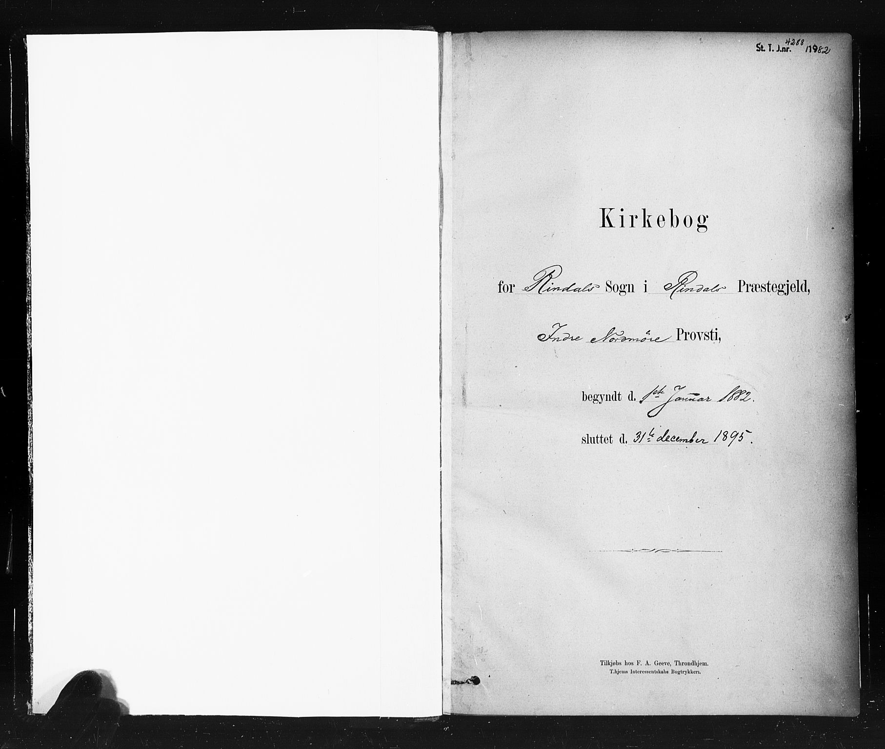 Ministerialprotokoller, klokkerbøker og fødselsregistre - Møre og Romsdal, SAT/A-1454/598/L1069: Parish register (official) no. 598A03, 1882-1895