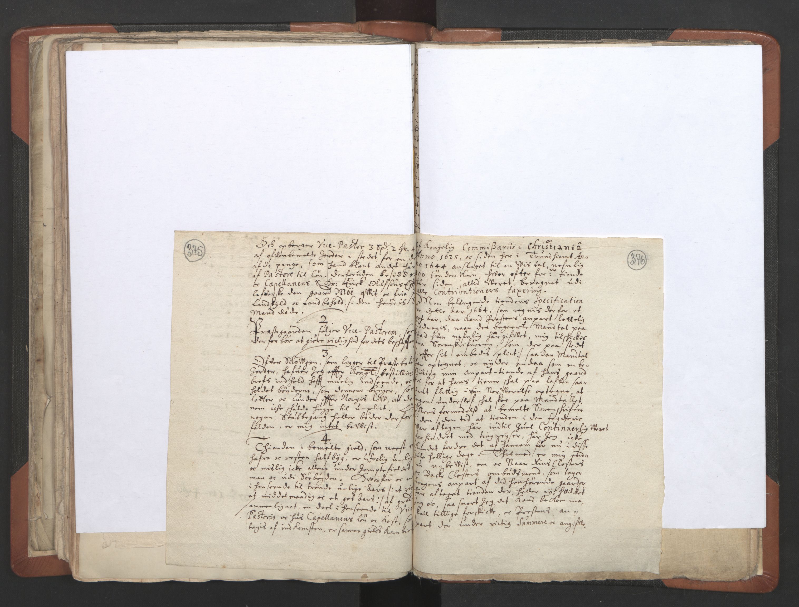 RA, Vicar's Census 1664-1666, no. 32: Innherad deanery, 1664-1666, p. 375-376