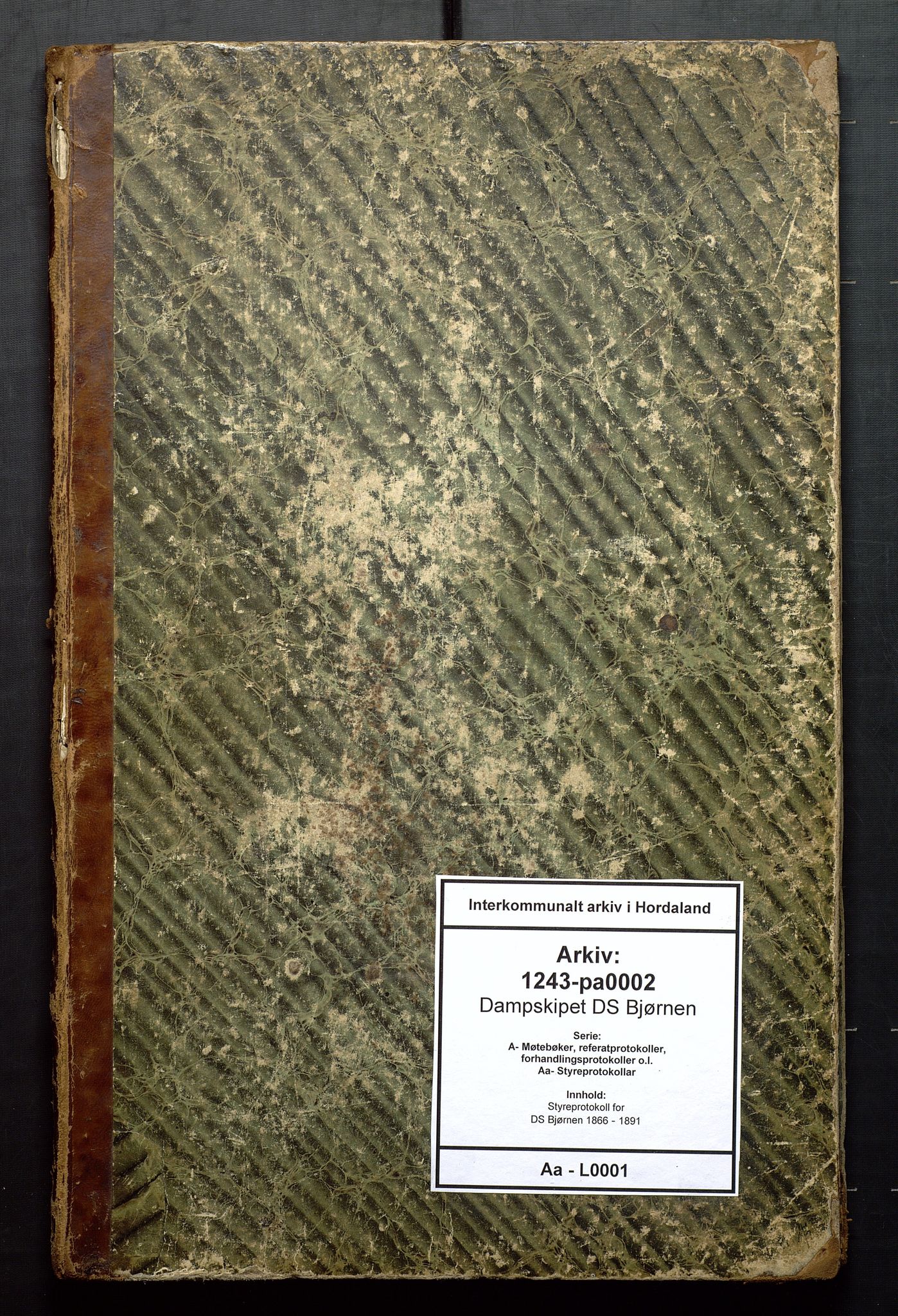 Dampskipet DS Bjørnen, IKAH/1243-pa0002/A/Aa/L0001: Styreprotokoll for DS Bjørnen, 1866-1891