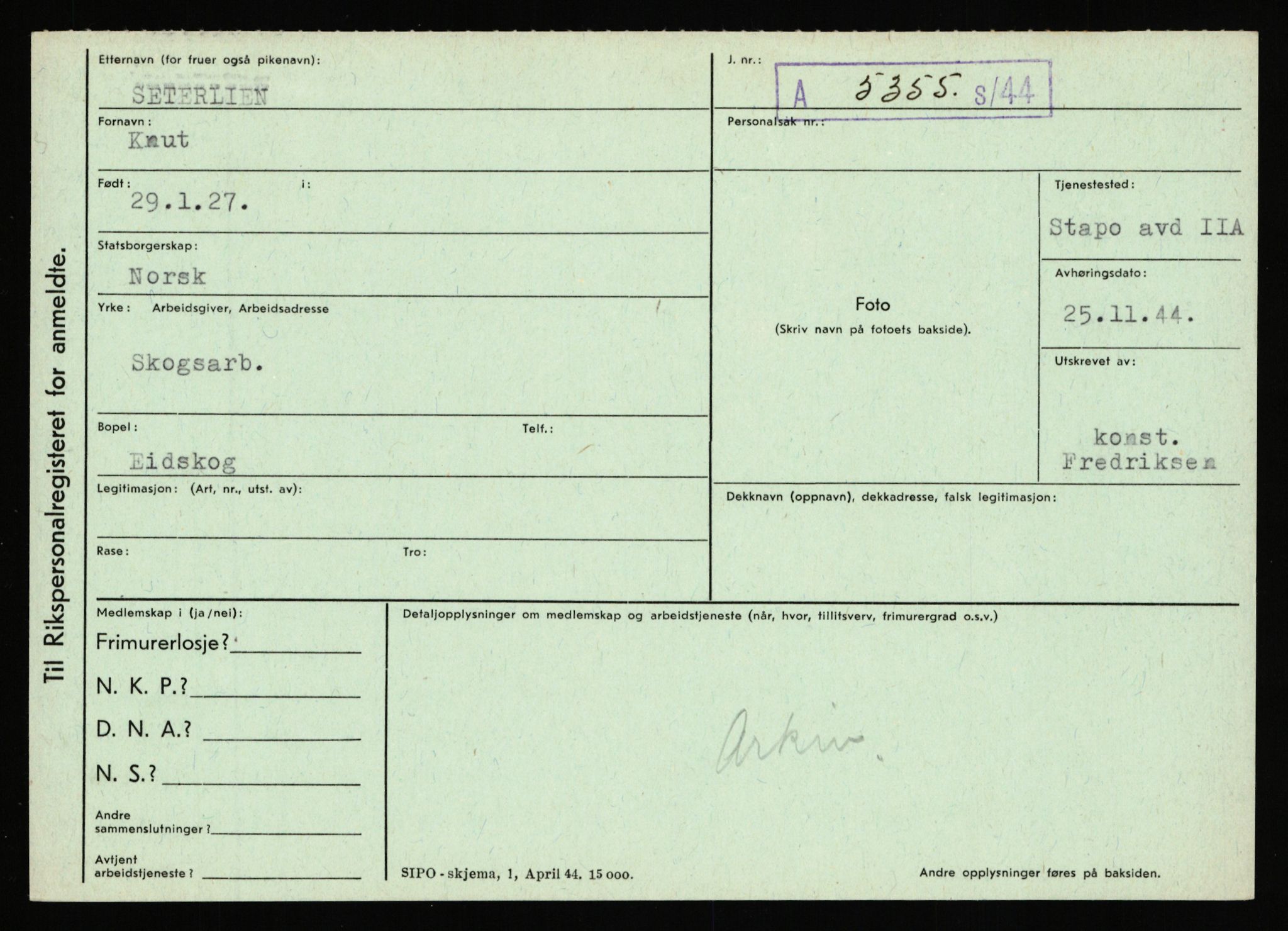 Statspolitiet - Hovedkontoret / Osloavdelingen, AV/RA-S-1329/C/Ca/L0014: Seterlien - Svartås, 1943-1945, p. 4