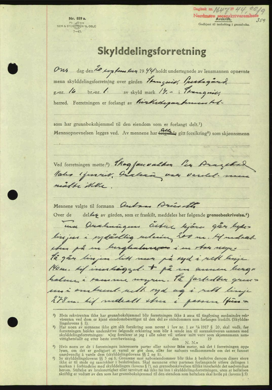 Nordmøre sorenskriveri, AV/SAT-A-4132/1/2/2Ca: Mortgage book no. A98, 1944-1944, Diary no: : 1647/1944