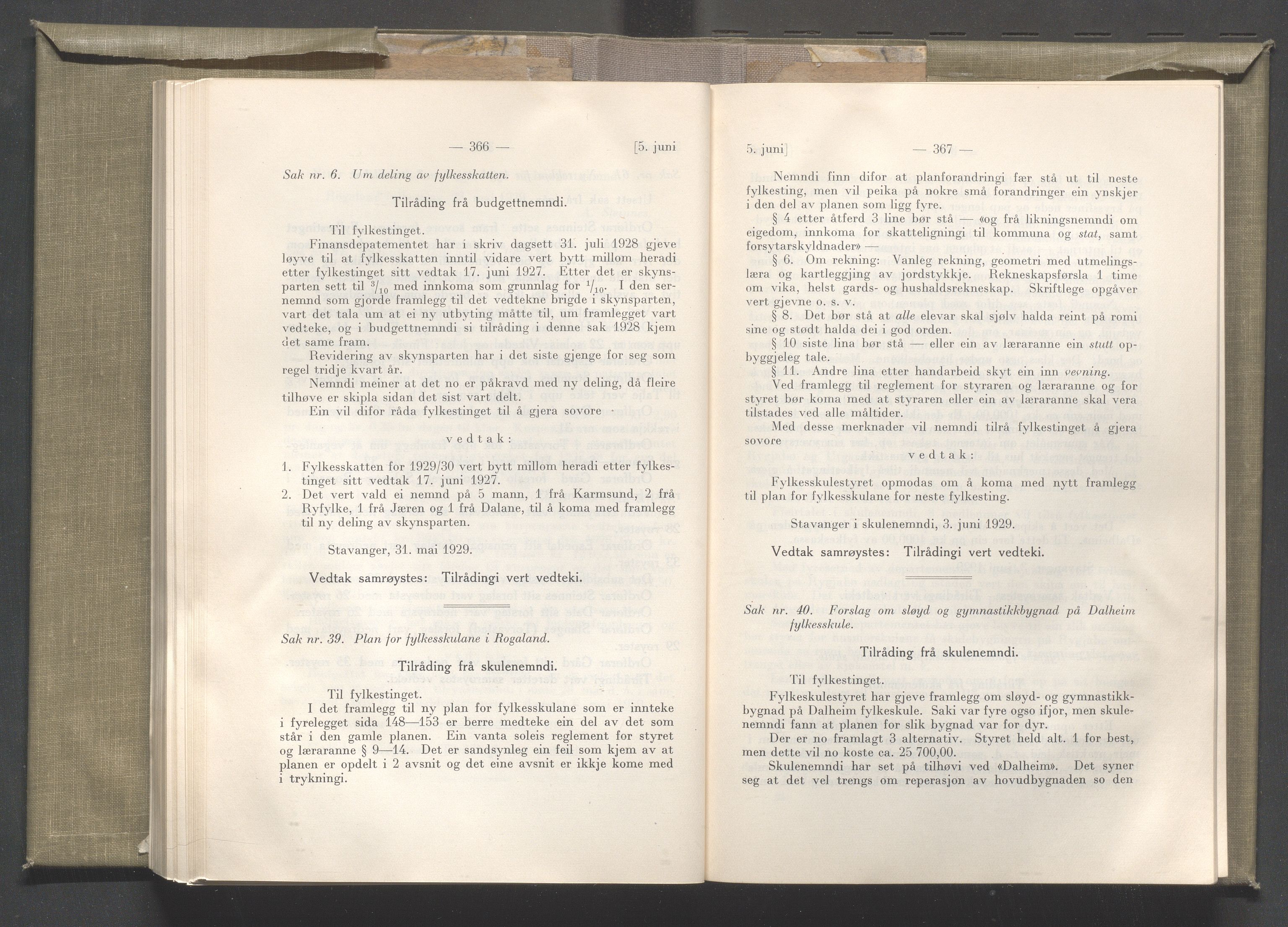 Rogaland fylkeskommune - Fylkesrådmannen , IKAR/A-900/A/Aa/Aaa/L0048: Møtebok , 1929, p. 366-367