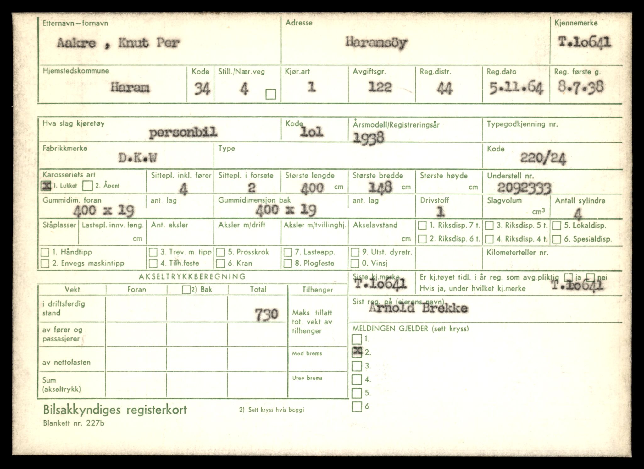 Møre og Romsdal vegkontor - Ålesund trafikkstasjon, AV/SAT-A-4099/F/Fe/L0022: Registreringskort for kjøretøy T 10584 - T 10694, 1927-1998, p. 1721