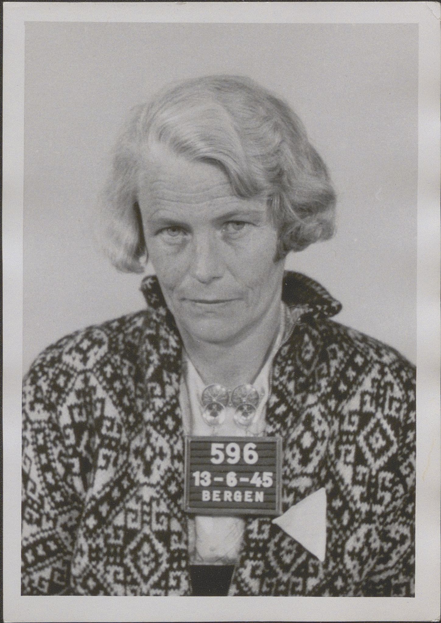 Bergen politikammer / politidistrikt, SAB/A-60401/Y/Yc/Ycd/L0004: Personfoto - landsvikere etc, 1945-1947, p. 557