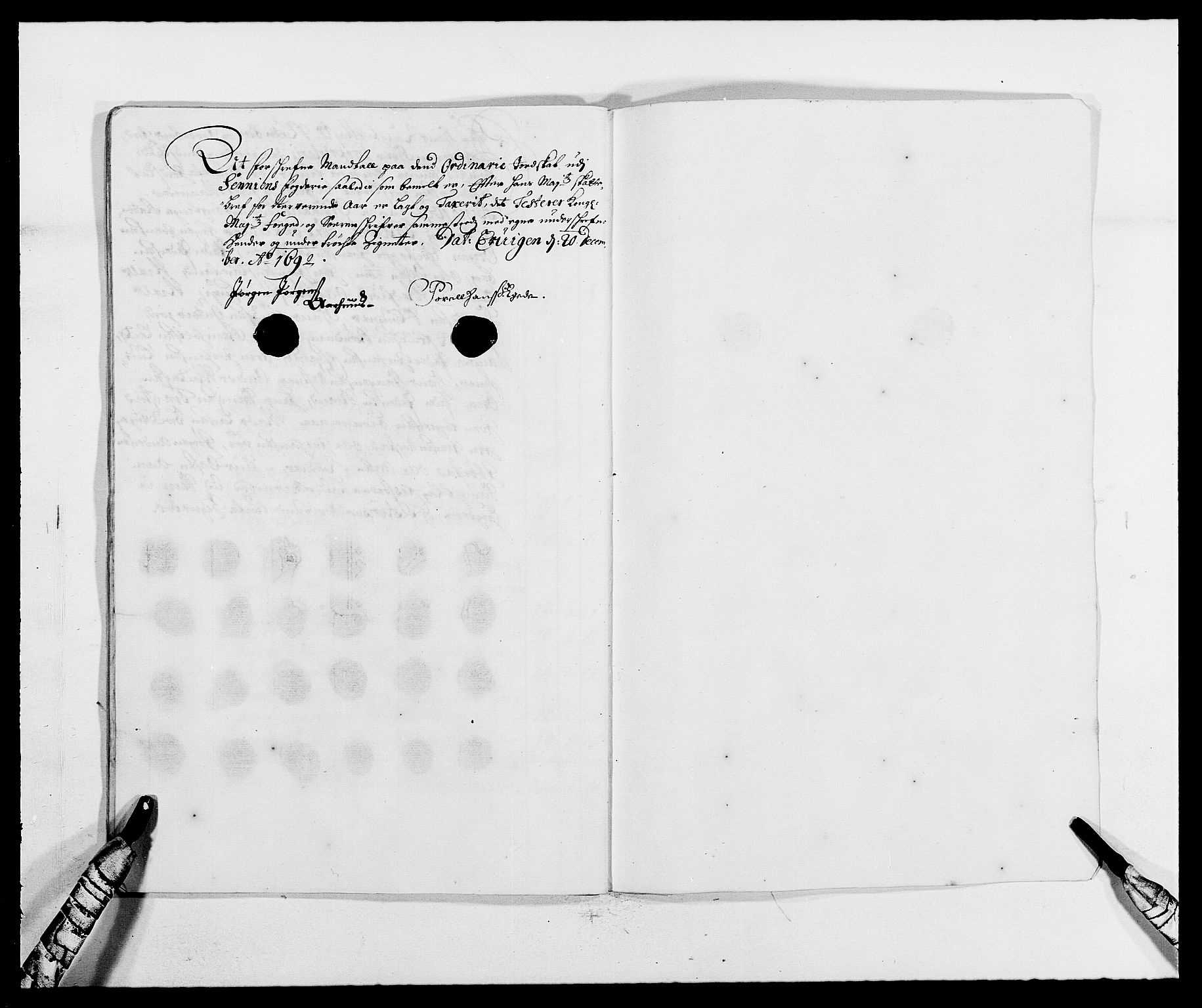 Rentekammeret inntil 1814, Reviderte regnskaper, Fogderegnskap, RA/EA-4092/R68/L4752: Fogderegnskap Senja og Troms, 1691-1693, p. 186