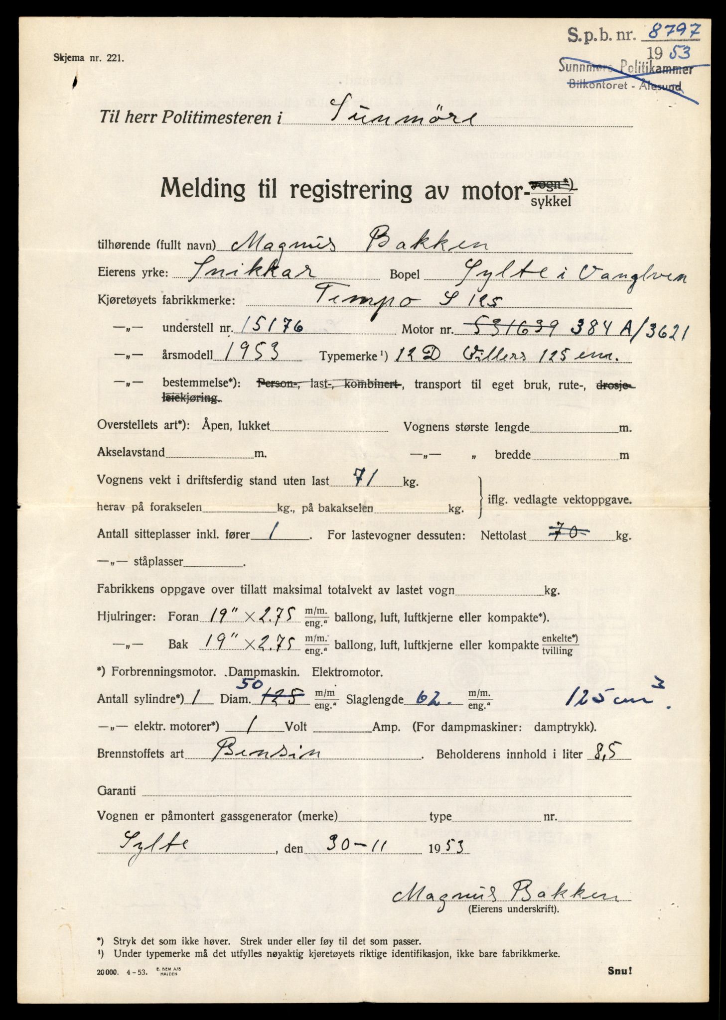Møre og Romsdal vegkontor - Ålesund trafikkstasjon, AV/SAT-A-4099/F/Fe/L0037: Registreringskort for kjøretøy T 13031 - T 13179, 1927-1998, p. 615