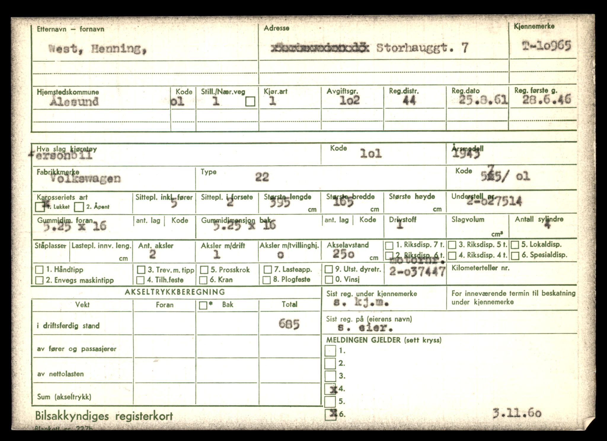 Møre og Romsdal vegkontor - Ålesund trafikkstasjon, AV/SAT-A-4099/F/Fe/L0025: Registreringskort for kjøretøy T 10931 - T 11045, 1927-1998, p. 945