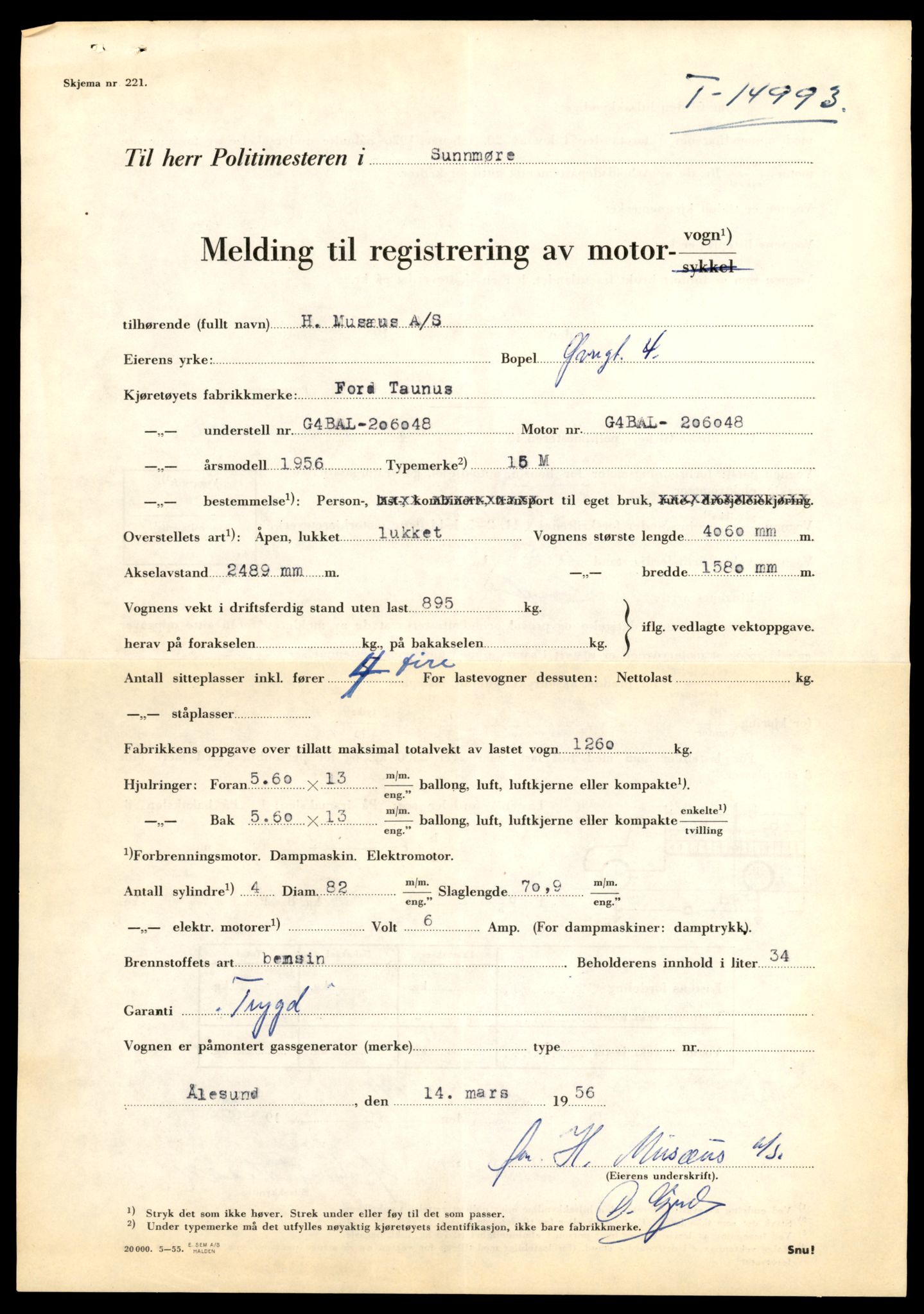 Møre og Romsdal vegkontor - Ålesund trafikkstasjon, AV/SAT-A-4099/F/Fe/L0049: Registreringskort for kjøretøy T 14864 - T 18613, 1927-1998, p. 3111