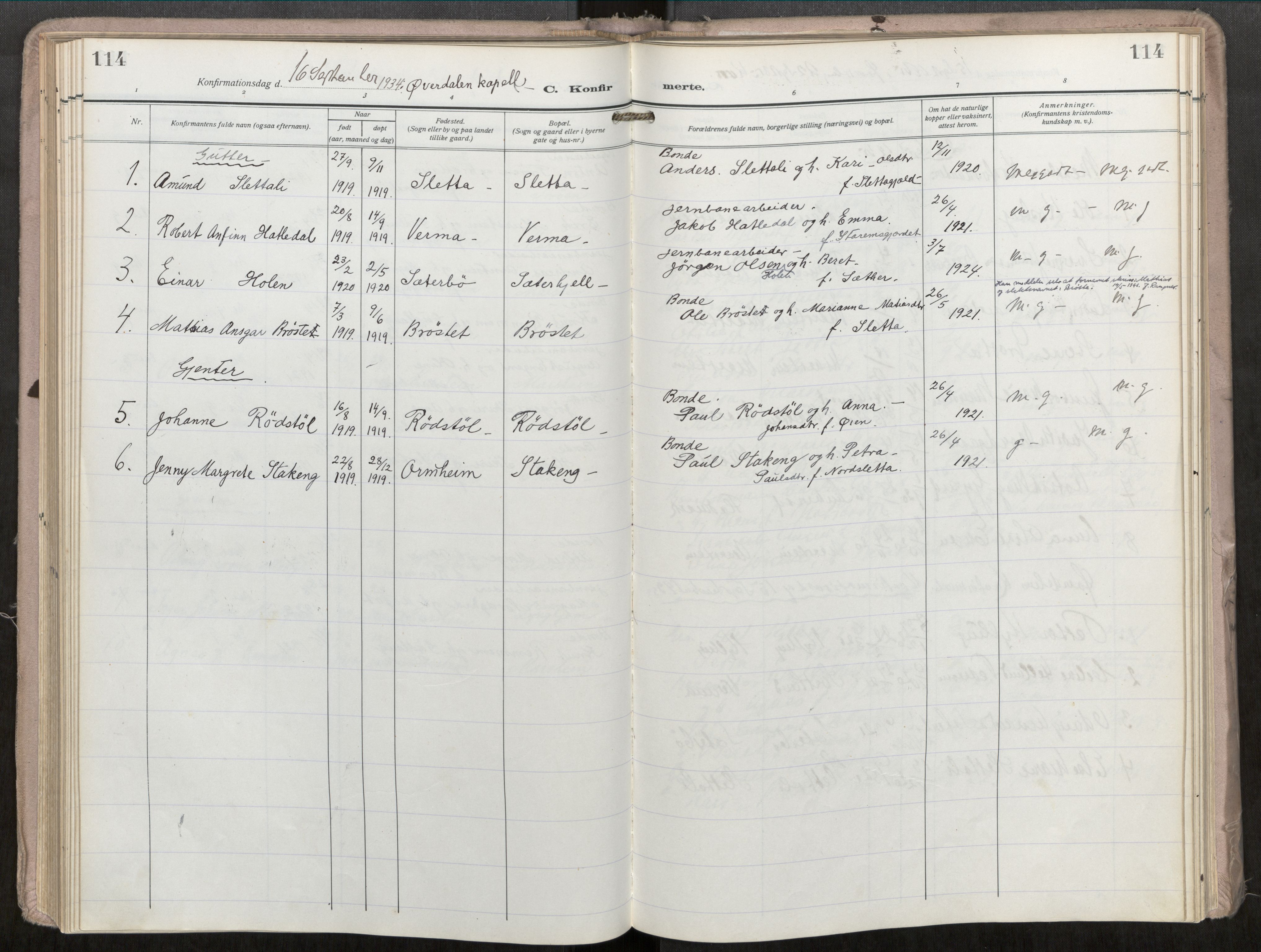 Ministerialprotokoller, klokkerbøker og fødselsregistre - Møre og Romsdal, AV/SAT-A-1454/546/L0601: Parish register (official) no. 546A04, 1919-1956, p. 114