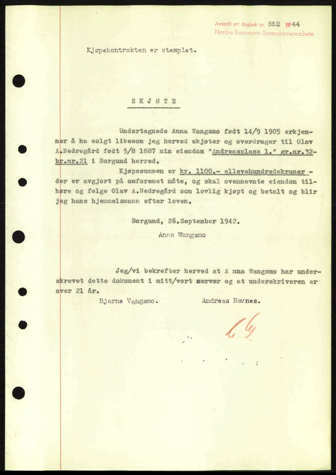 Nordre Sunnmøre sorenskriveri, AV/SAT-A-0006/1/2/2C/2Ca: Mortgage book no. A17, 1943-1944, Diary no: : 552/1944