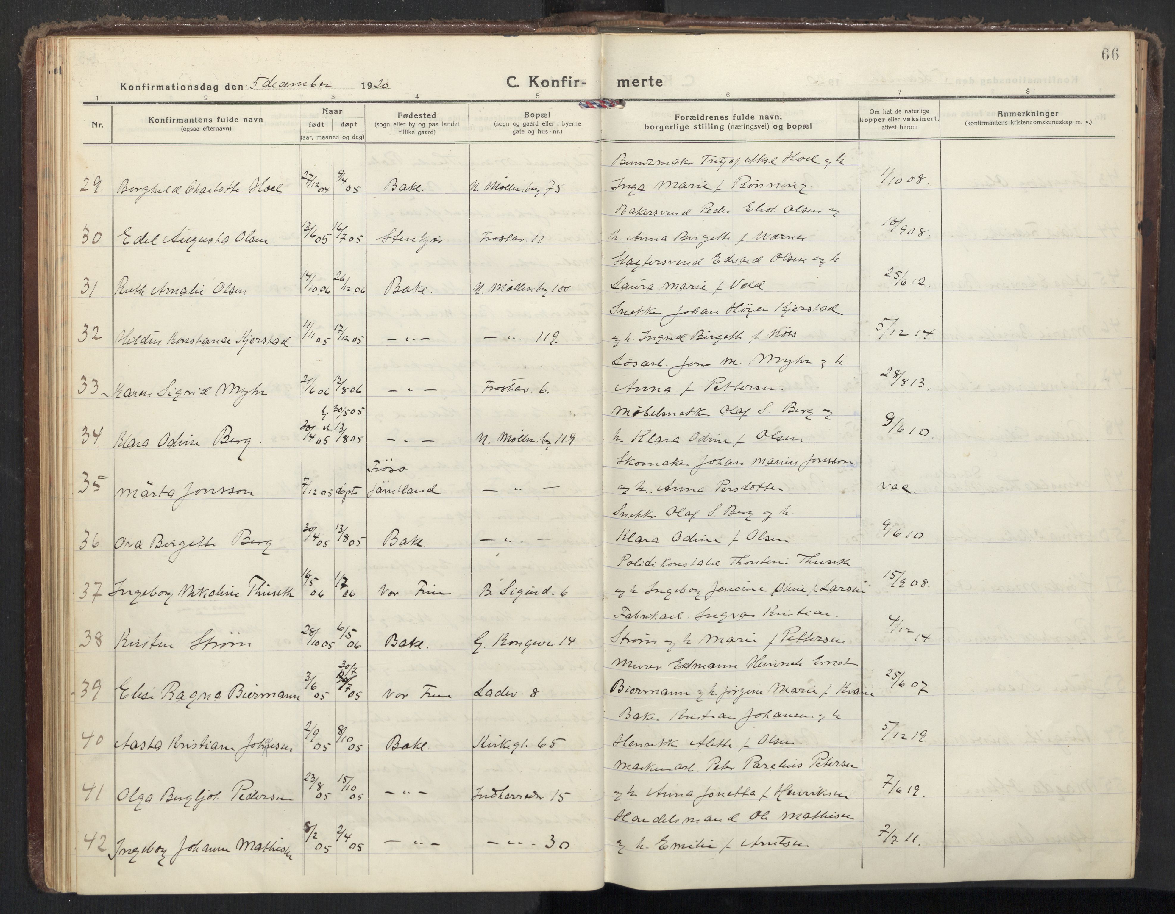 Ministerialprotokoller, klokkerbøker og fødselsregistre - Sør-Trøndelag, SAT/A-1456/605/L0247: Parish register (official) no. 605A09, 1918-1930, p. 66