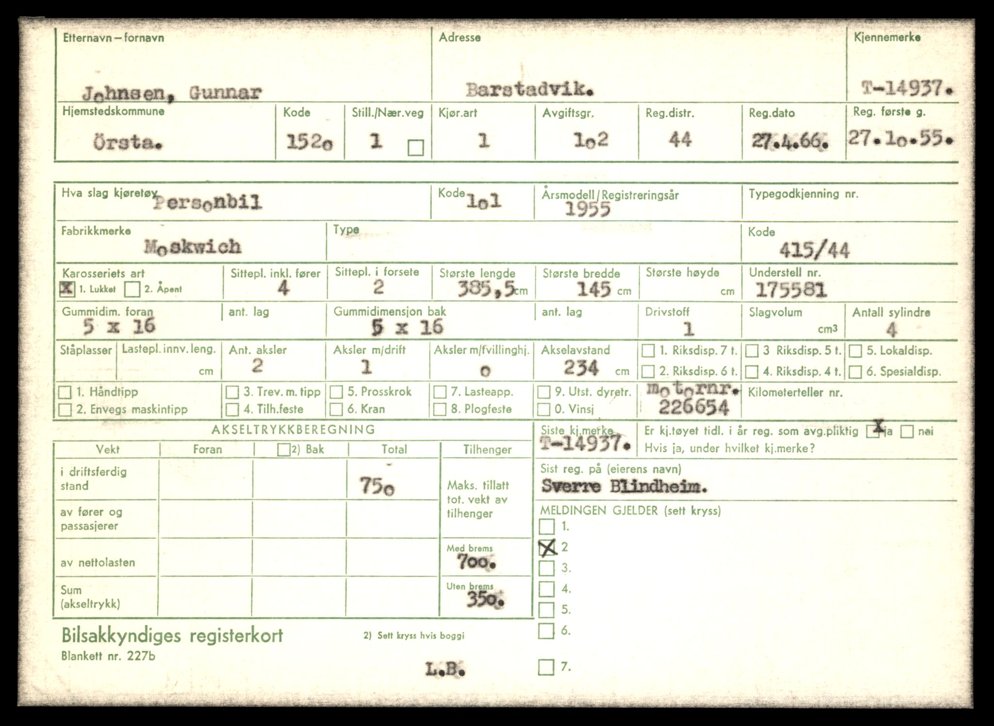 Møre og Romsdal vegkontor - Ålesund trafikkstasjon, AV/SAT-A-4099/F/Fe/L0049: Registreringskort for kjøretøy T 14864 - T 18613, 1927-1998, p. 1695