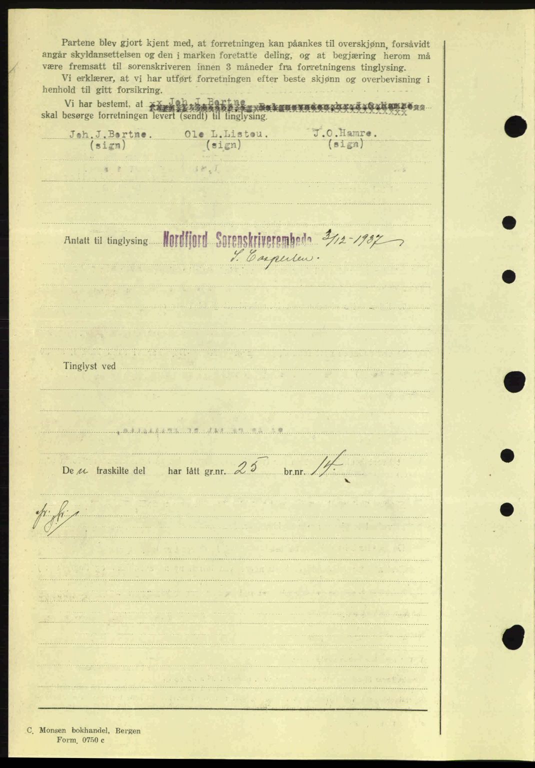 Nordfjord sorenskriveri, AV/SAB-A-2801/02/02b/02bj/L0002: Mortgage book no. A2, 1937-1938, Diary no: : 1538/1937