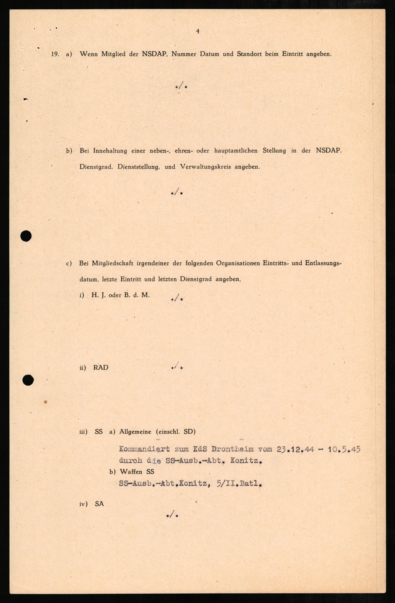 Forsvaret, Forsvarets overkommando II, AV/RA-RAFA-3915/D/Db/L0002: CI Questionaires. Tyske okkupasjonsstyrker i Norge. Tyskere., 1945-1946, p. 9