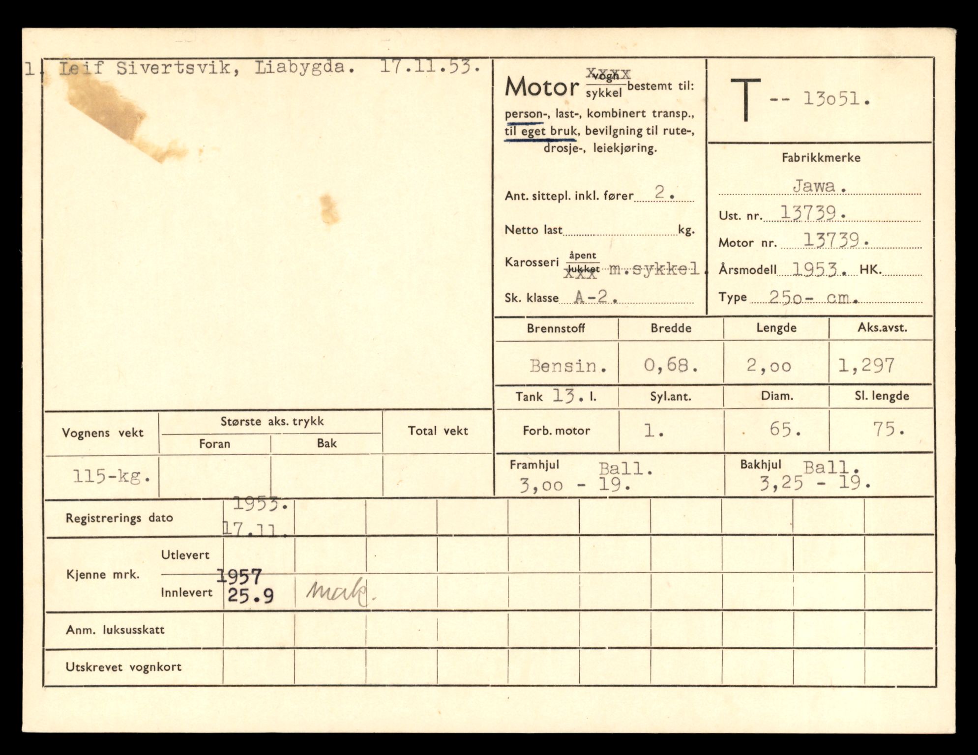 Møre og Romsdal vegkontor - Ålesund trafikkstasjon, AV/SAT-A-4099/F/Fe/L0037: Registreringskort for kjøretøy T 13031 - T 13179, 1927-1998, p. 461