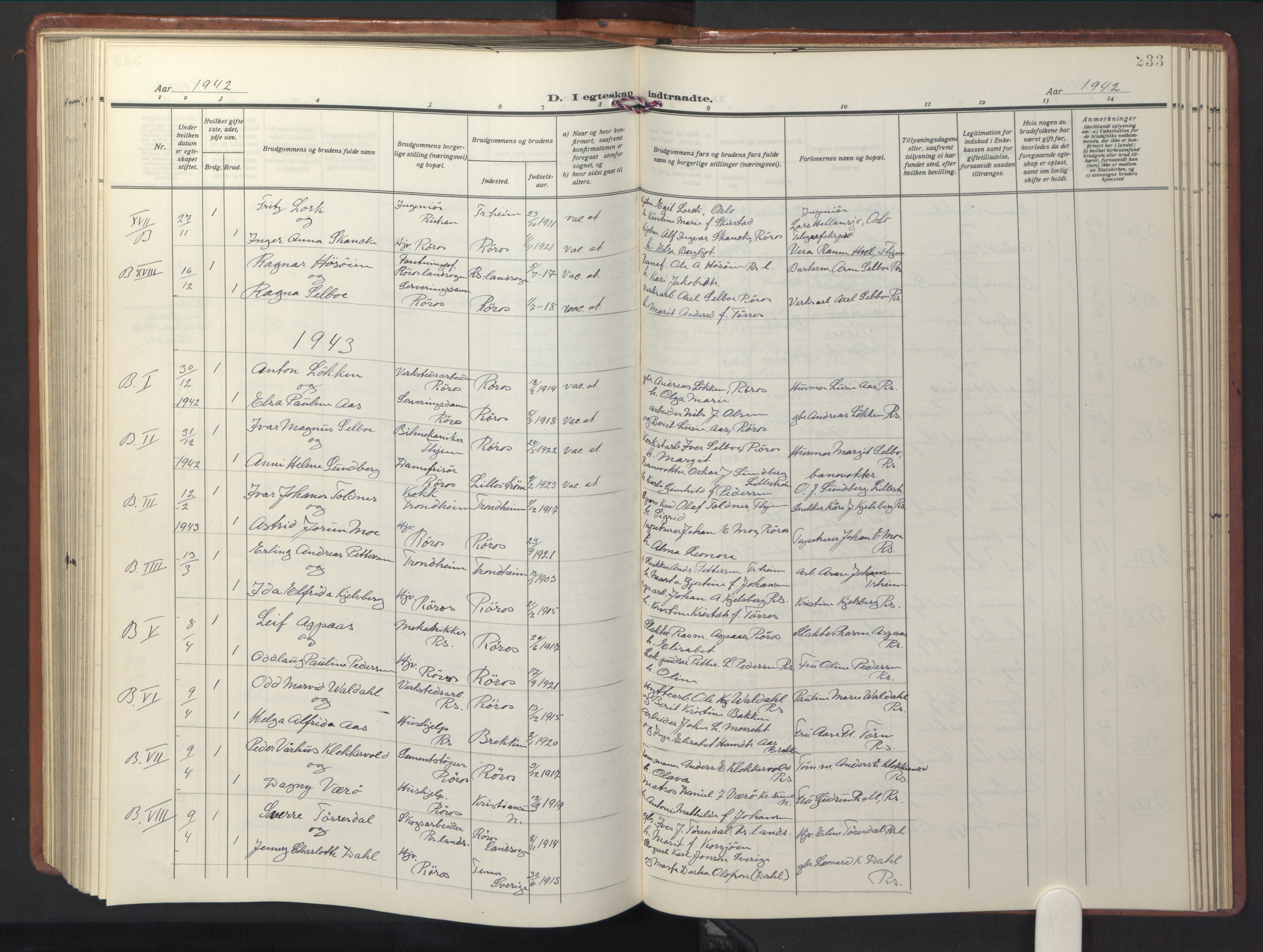 Ministerialprotokoller, klokkerbøker og fødselsregistre - Sør-Trøndelag, SAT/A-1456/681/L0943: Parish register (copy) no. 681C07, 1926-1954, p. 233