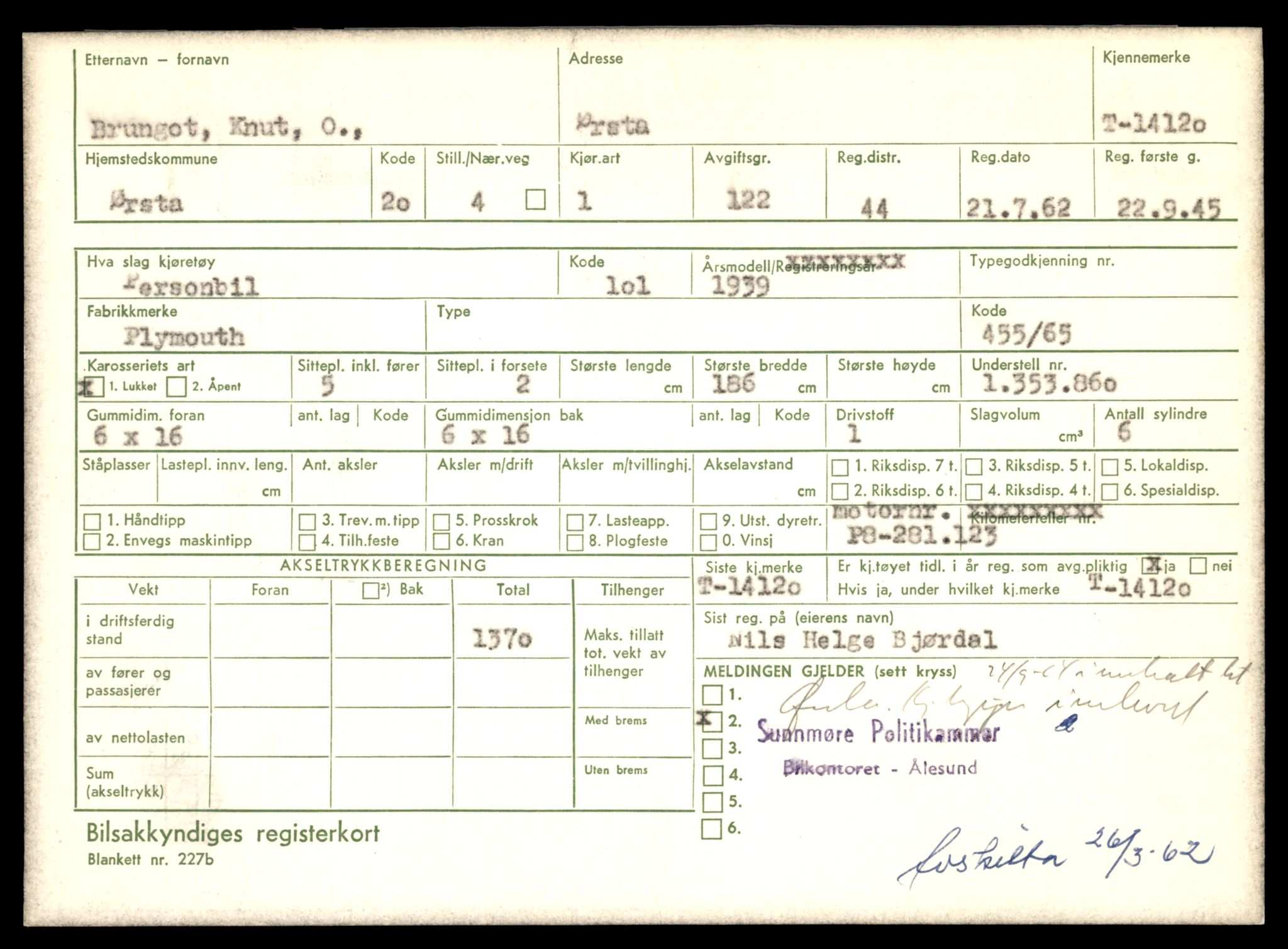 Møre og Romsdal vegkontor - Ålesund trafikkstasjon, AV/SAT-A-4099/F/Fe/L0043: Registreringskort for kjøretøy T 14080 - T 14204, 1927-1998, p. 1121