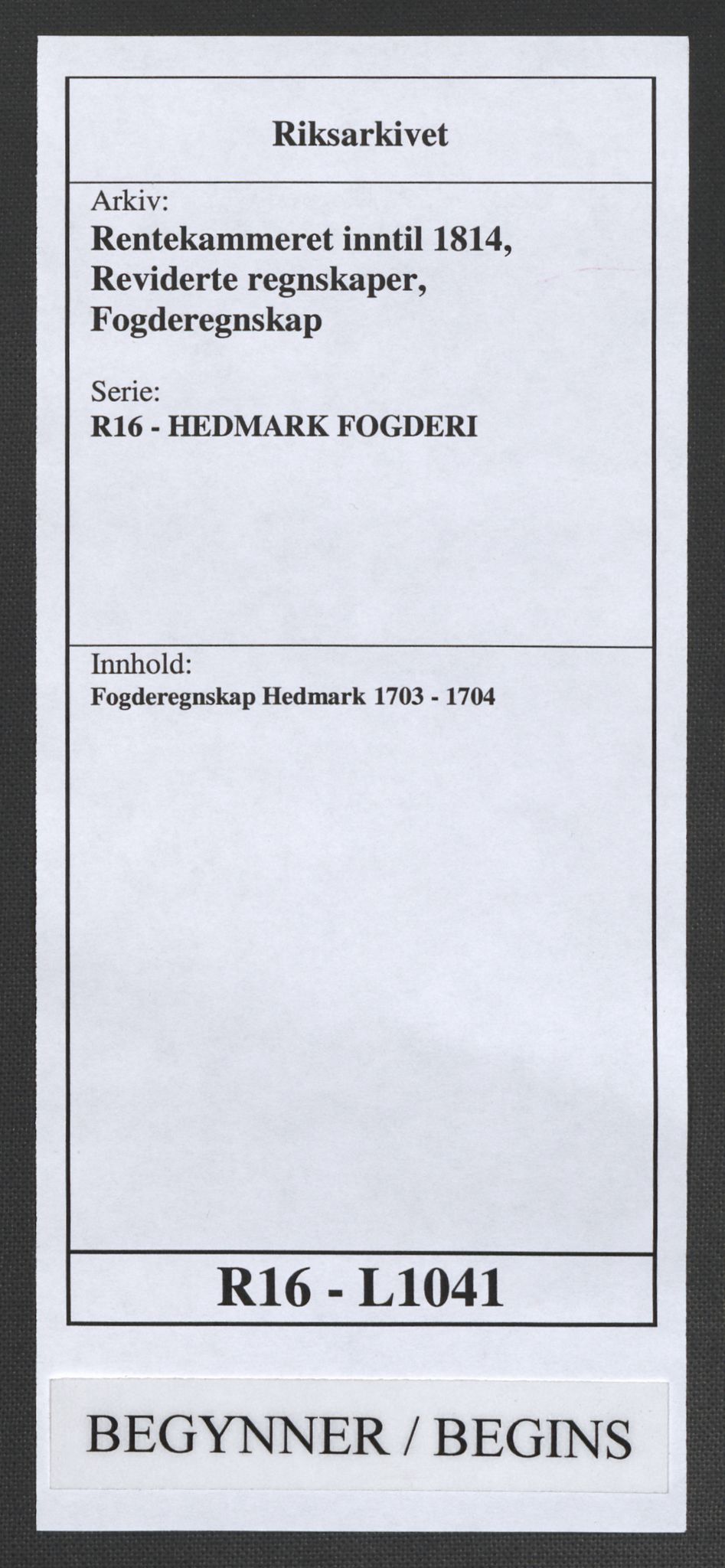 Rentekammeret inntil 1814, Reviderte regnskaper, Fogderegnskap, RA/EA-4092/R16/L1041: Fogderegnskap Hedmark, 1703-1704, p. 1