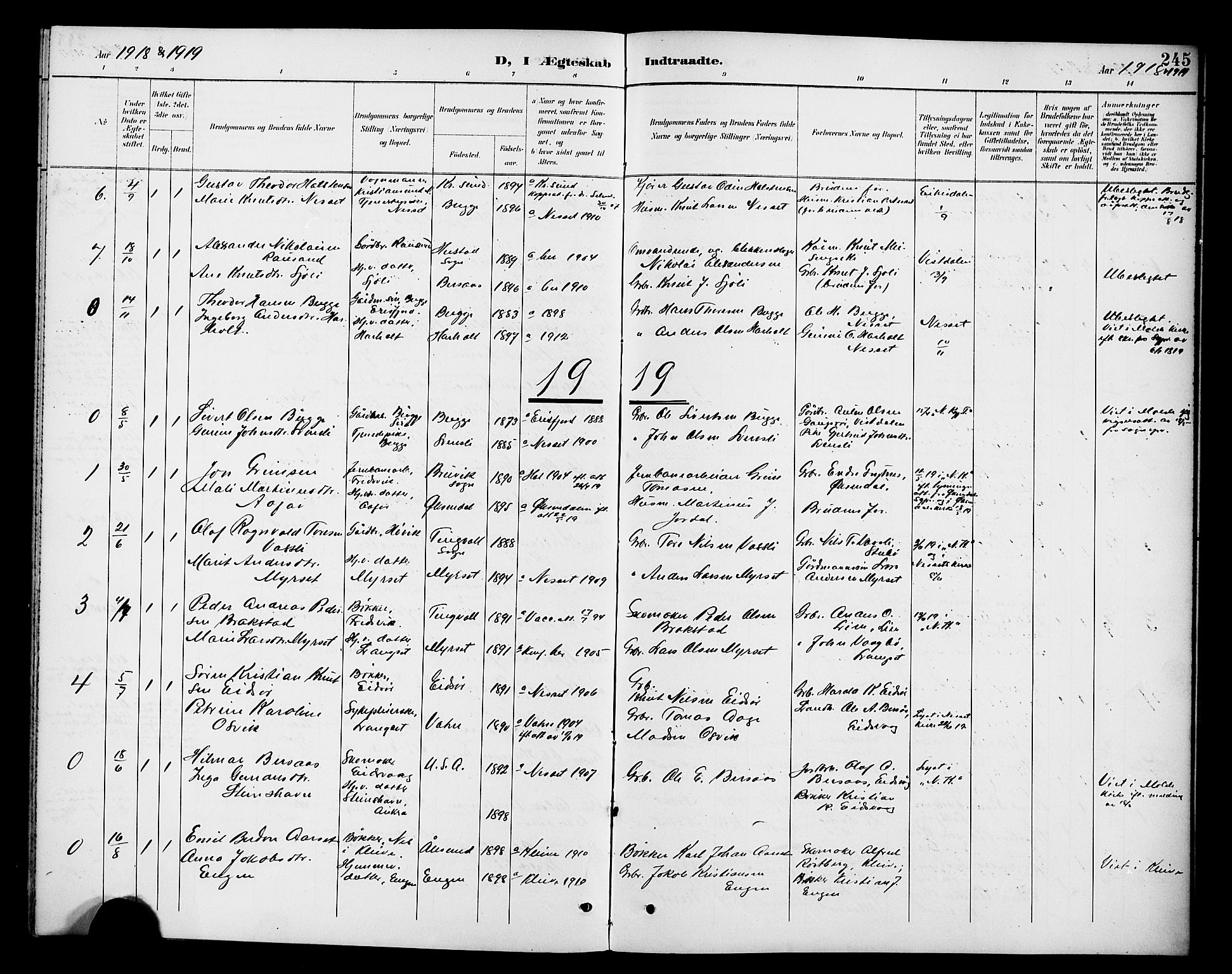 Ministerialprotokoller, klokkerbøker og fødselsregistre - Møre og Romsdal, SAT/A-1454/551/L0632: Parish register (copy) no. 551C04, 1894-1920, p. 245