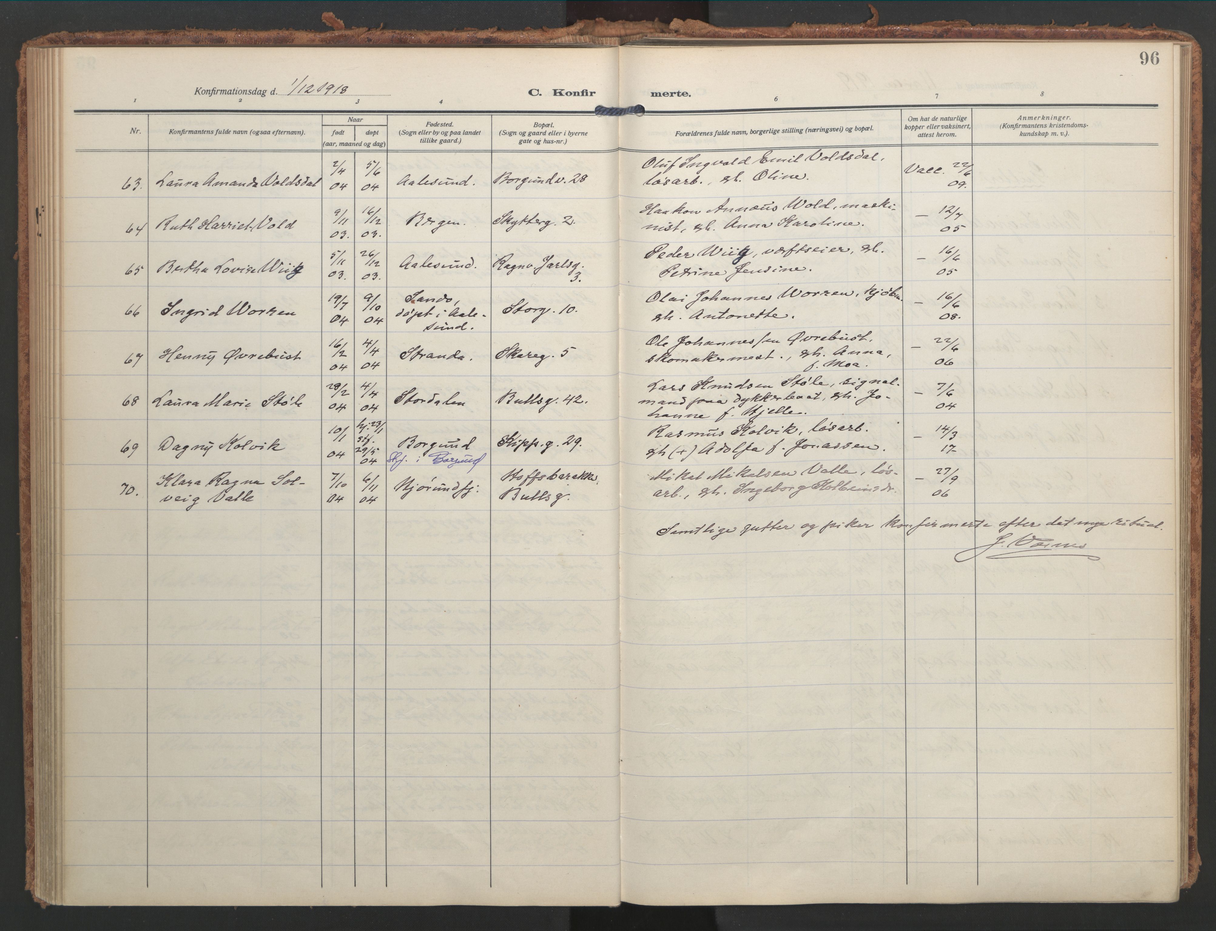 Ministerialprotokoller, klokkerbøker og fødselsregistre - Møre og Romsdal, AV/SAT-A-1454/529/L0461: Parish register (official) no. 529A11, 1914-1925, p. 96