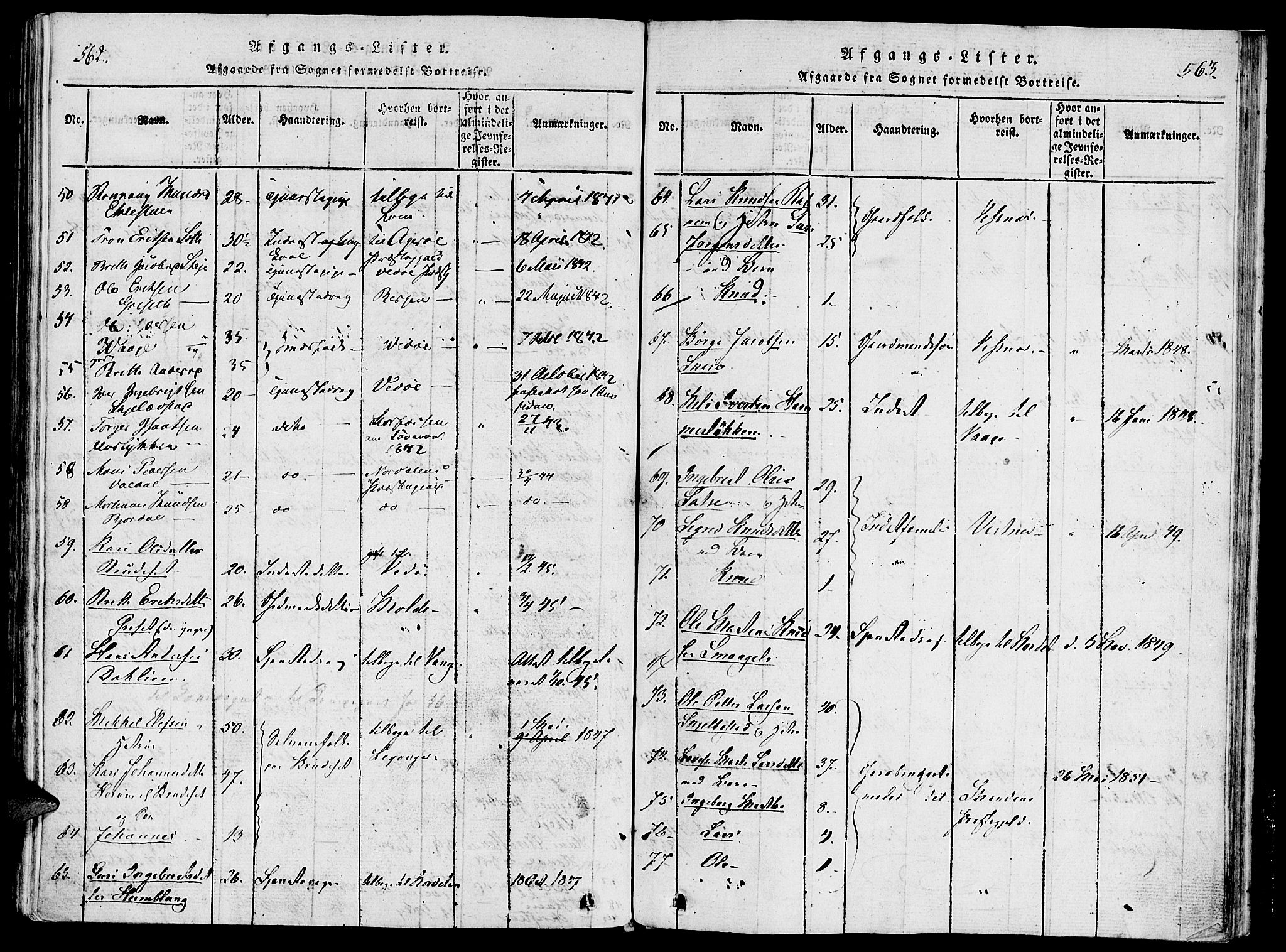 Ministerialprotokoller, klokkerbøker og fødselsregistre - Møre og Romsdal, SAT/A-1454/543/L0561: Parish register (official) no. 543A01, 1818-1853, p. 562-563