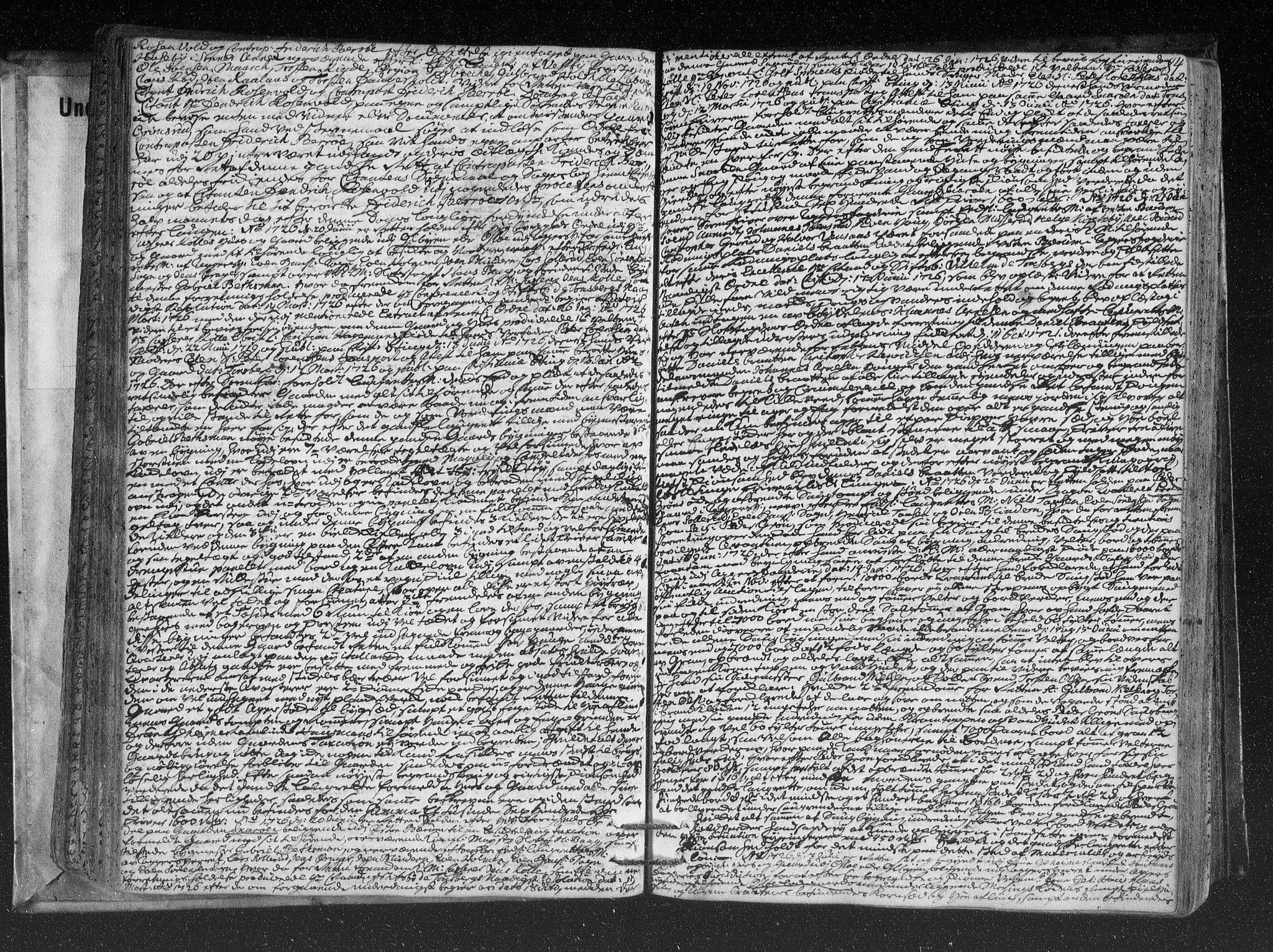 Aker sorenskriveri, SAO/A-10895/F/Fb/L0034: Tingbok, 1724-1729, p. 83b-84a