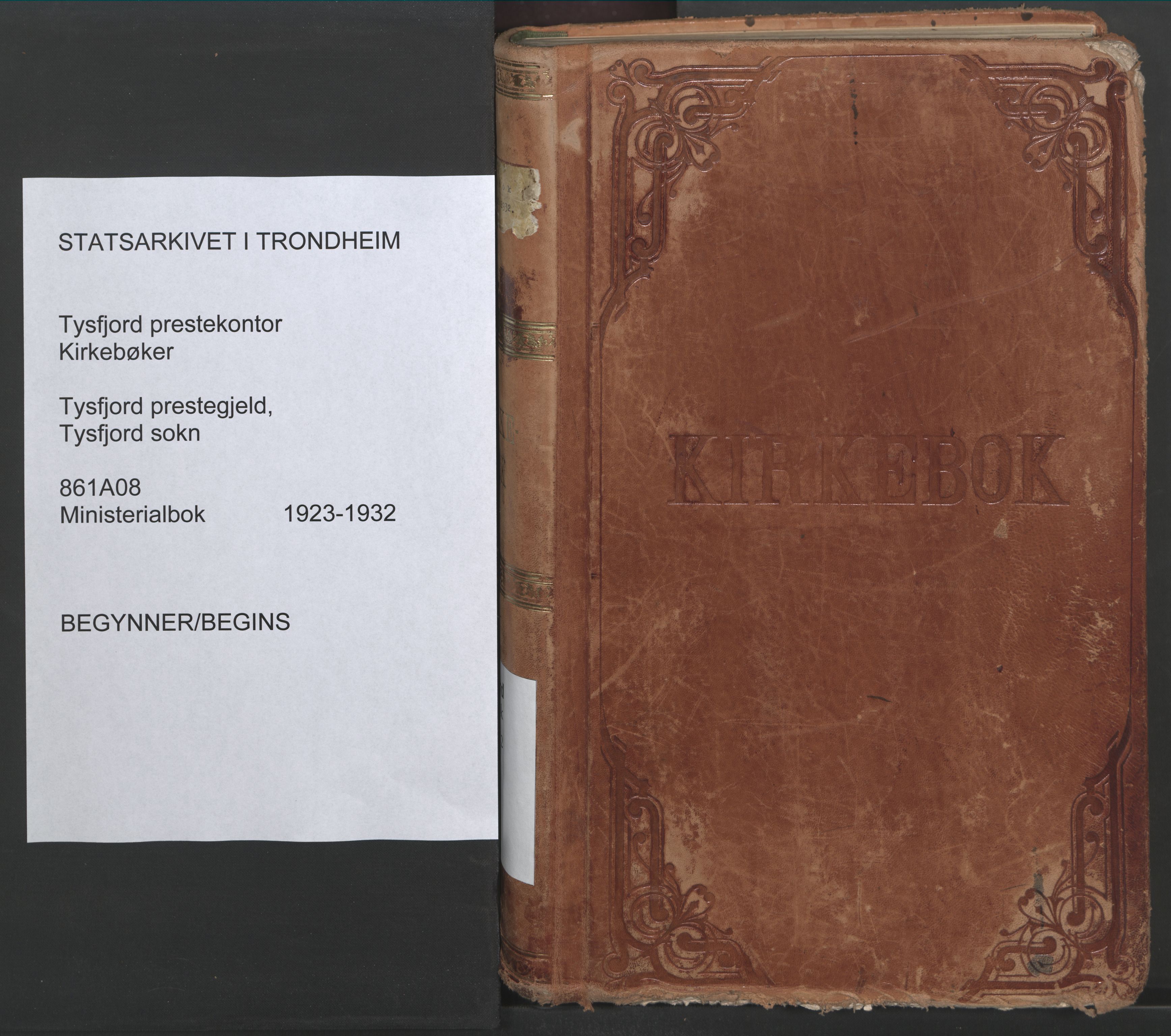 Ministerialprotokoller, klokkerbøker og fødselsregistre - Nordland, SAT/A-1459/861/L0873: Parish register (official) no. 861A08, 1923-1932
