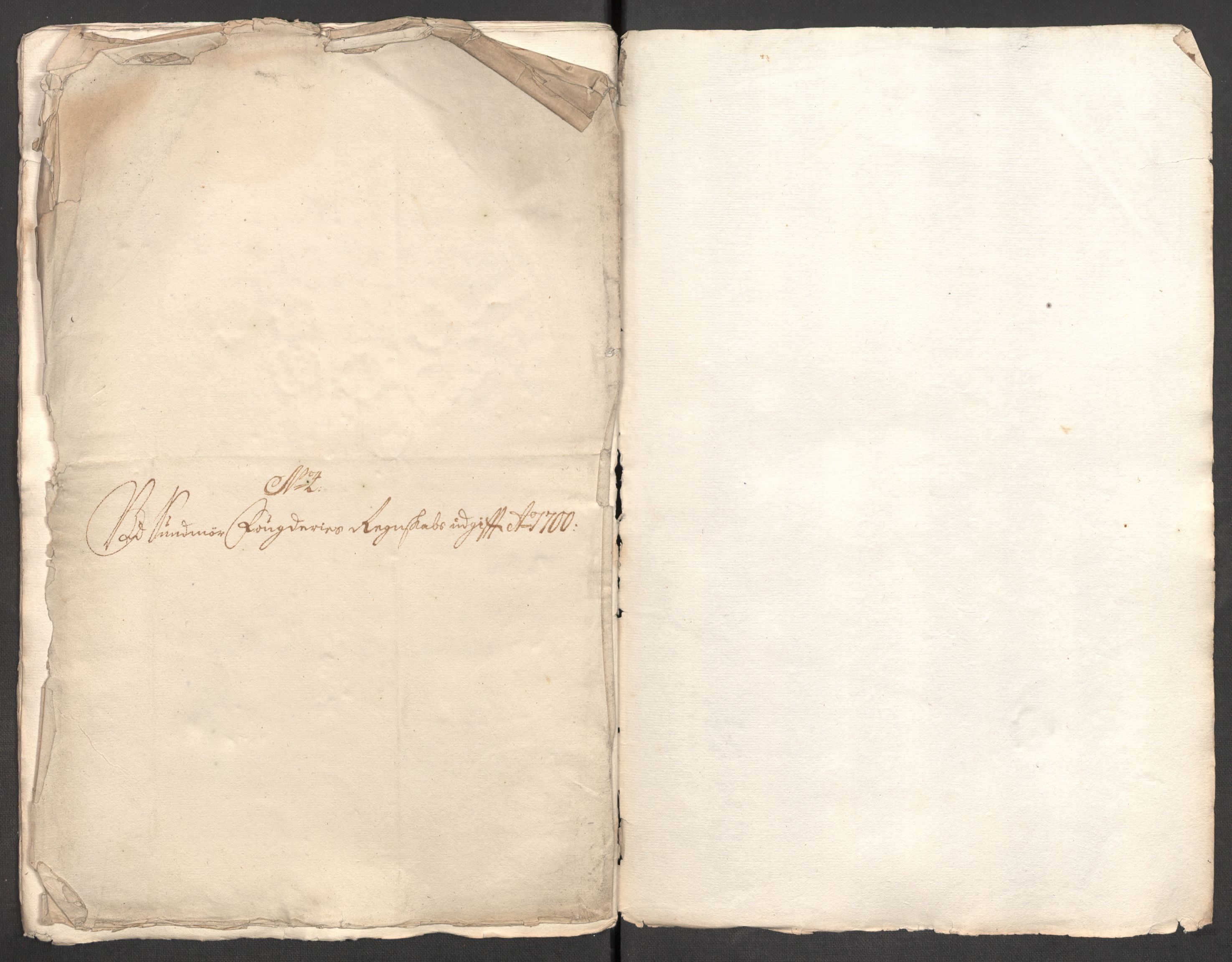 Rentekammeret inntil 1814, Reviderte regnskaper, Fogderegnskap, AV/RA-EA-4092/R54/L3558: Fogderegnskap Sunnmøre, 1700-1701, p. 15