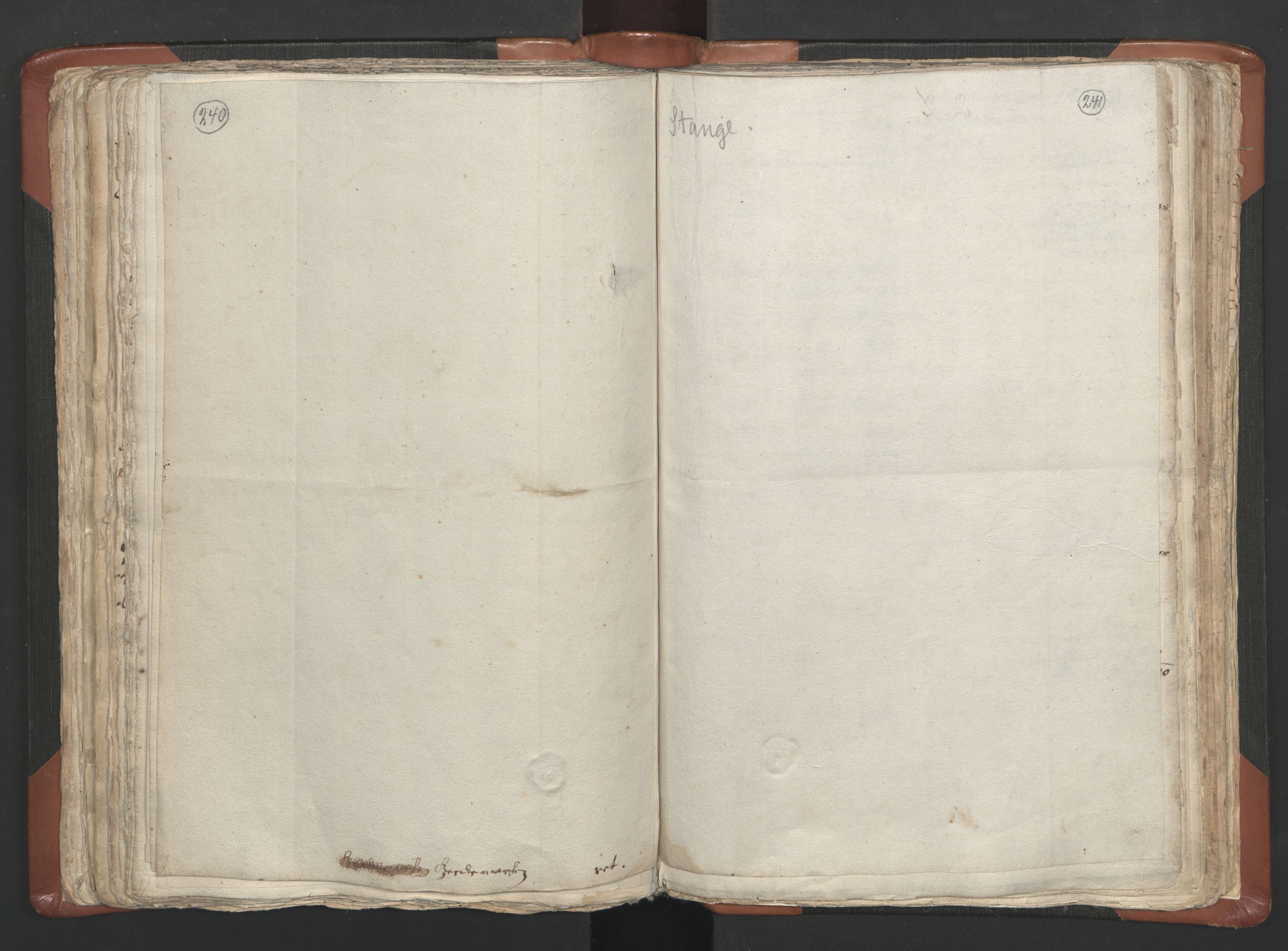 RA, Vicar's Census 1664-1666, no. 5: Hedmark deanery, 1664-1666, p. 240-241