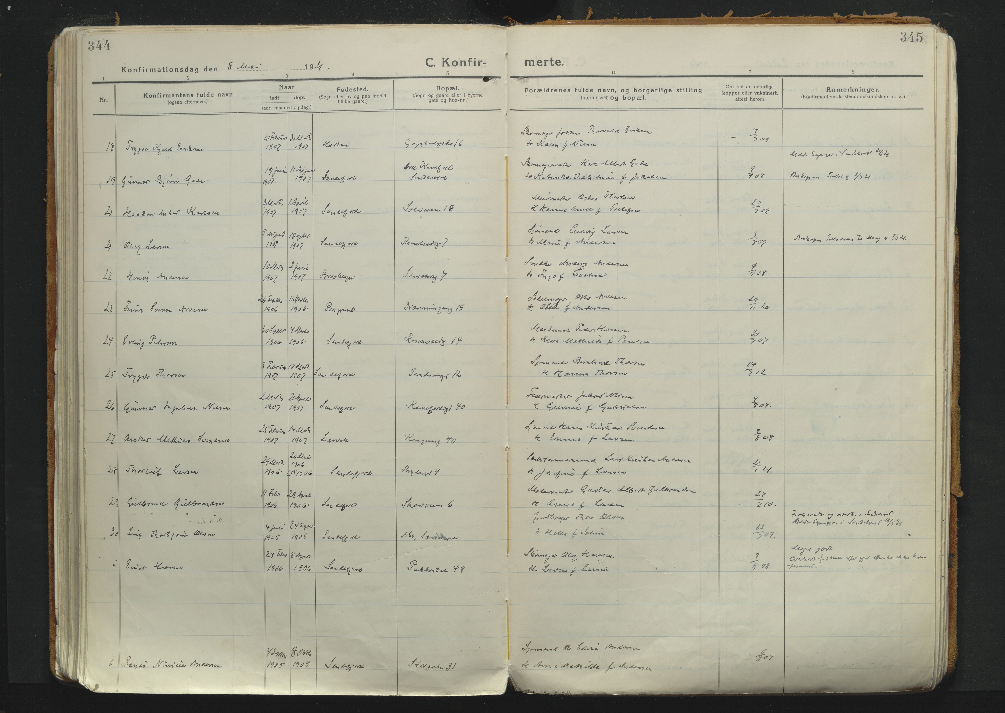 Sandefjord kirkebøker, SAKO/A-315/F/Fa/L0007: Parish register (official) no. 7, 1916-1930, p. 344-345