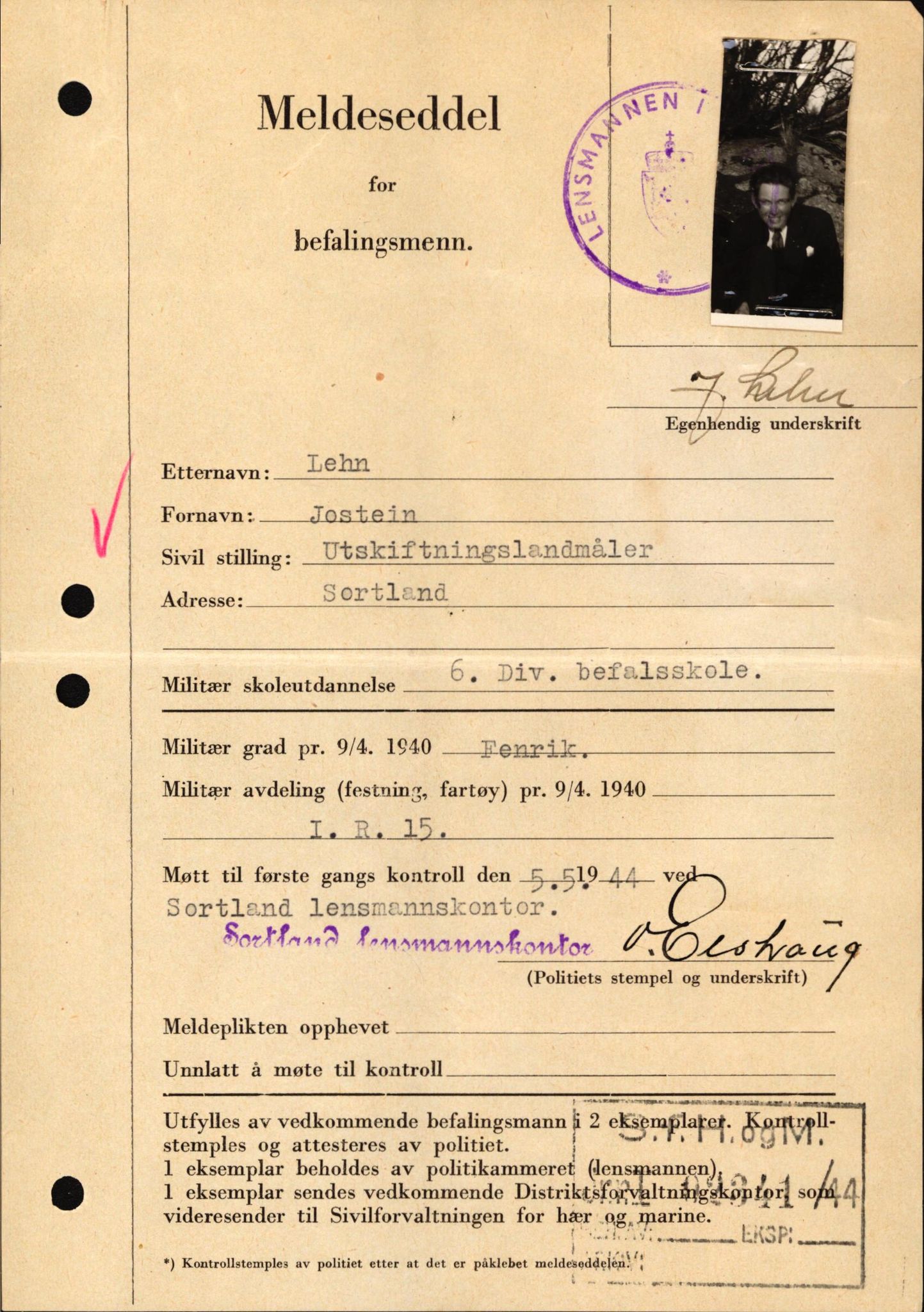 Forsvaret, Forsvarets krigshistoriske avdeling, AV/RA-RAFA-2017/Y/Yf/L0209: II-C-11-2121  -  Okkupasjonstiden.  Meldesedler for befal med foto og oppl. om militær grad 9. apr. 1940., 1944-1945, p. 62