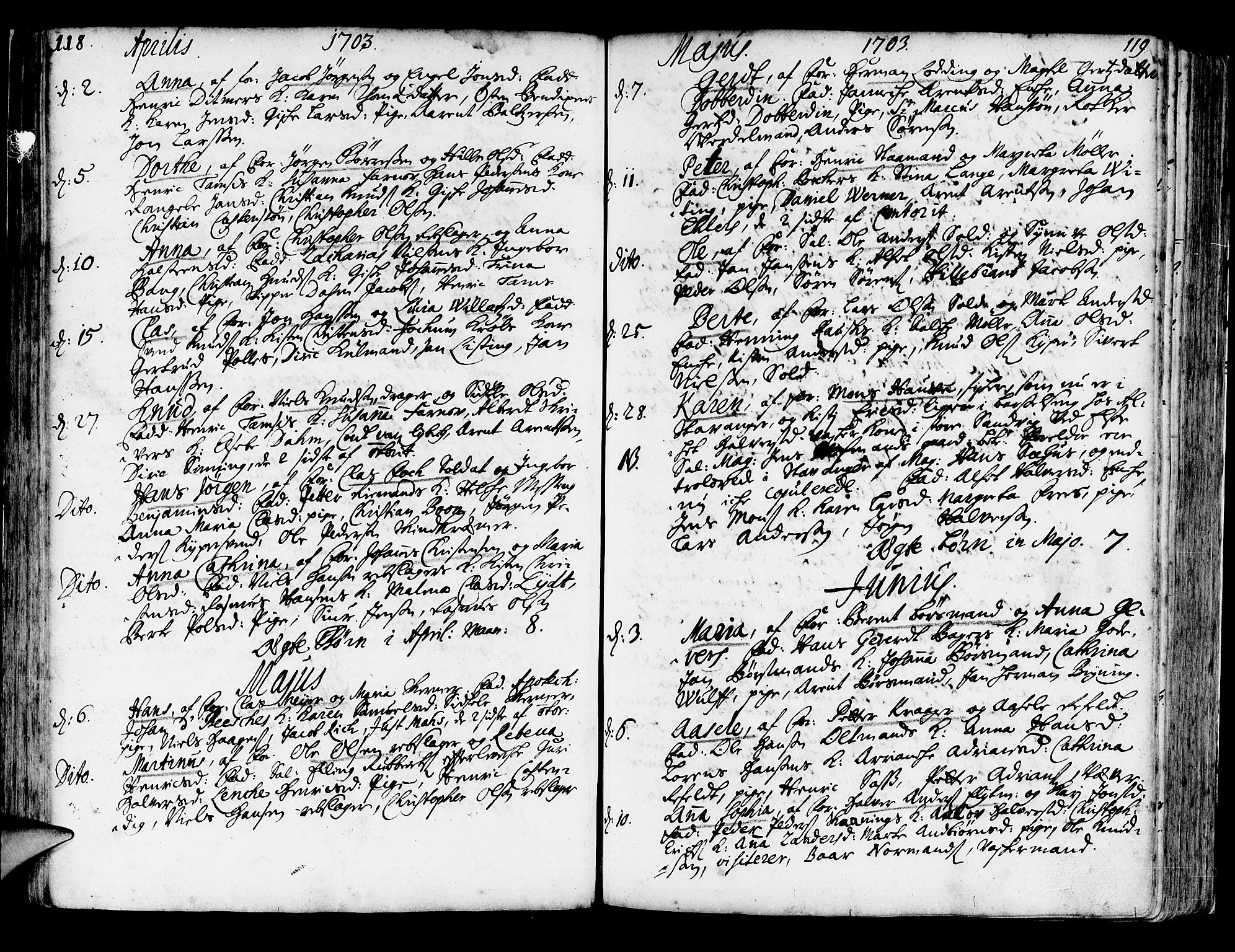 Korskirken sokneprestembete, SAB/A-76101/H/Haa/L0003: Parish register (official) no. A 3, 1698-1719, p. 118-119