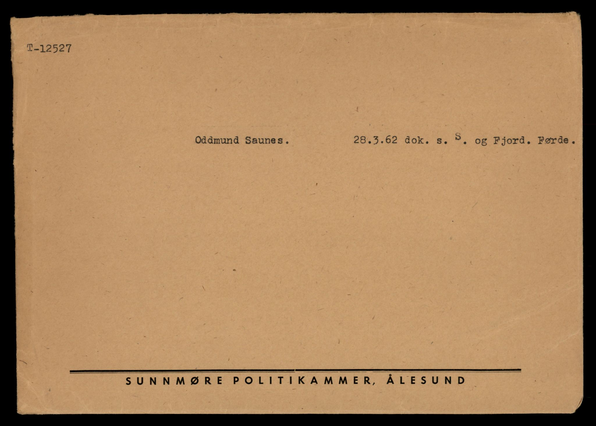 Møre og Romsdal vegkontor - Ålesund trafikkstasjon, AV/SAT-A-4099/F/Fe/L0034: Registreringskort for kjøretøy T 12500 - T 12652, 1927-1998, p. 488
