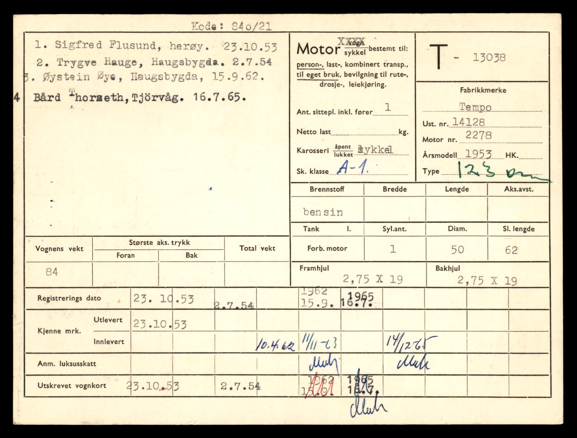 Møre og Romsdal vegkontor - Ålesund trafikkstasjon, AV/SAT-A-4099/F/Fe/L0037: Registreringskort for kjøretøy T 13031 - T 13179, 1927-1998, p. 159