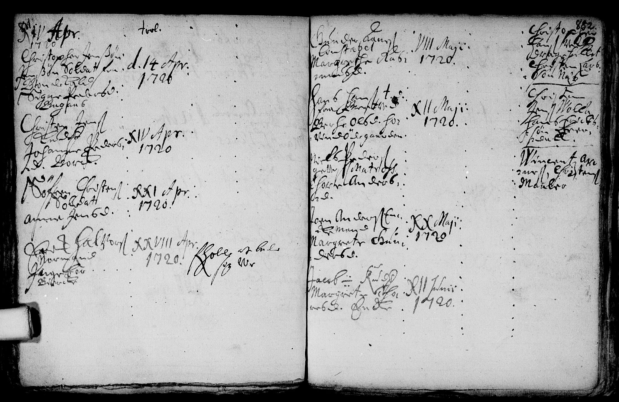 Aker prestekontor kirkebøker, SAO/A-10861/F/L0002: Parish register (official) no. 2, 1714-1720, p. 831-832