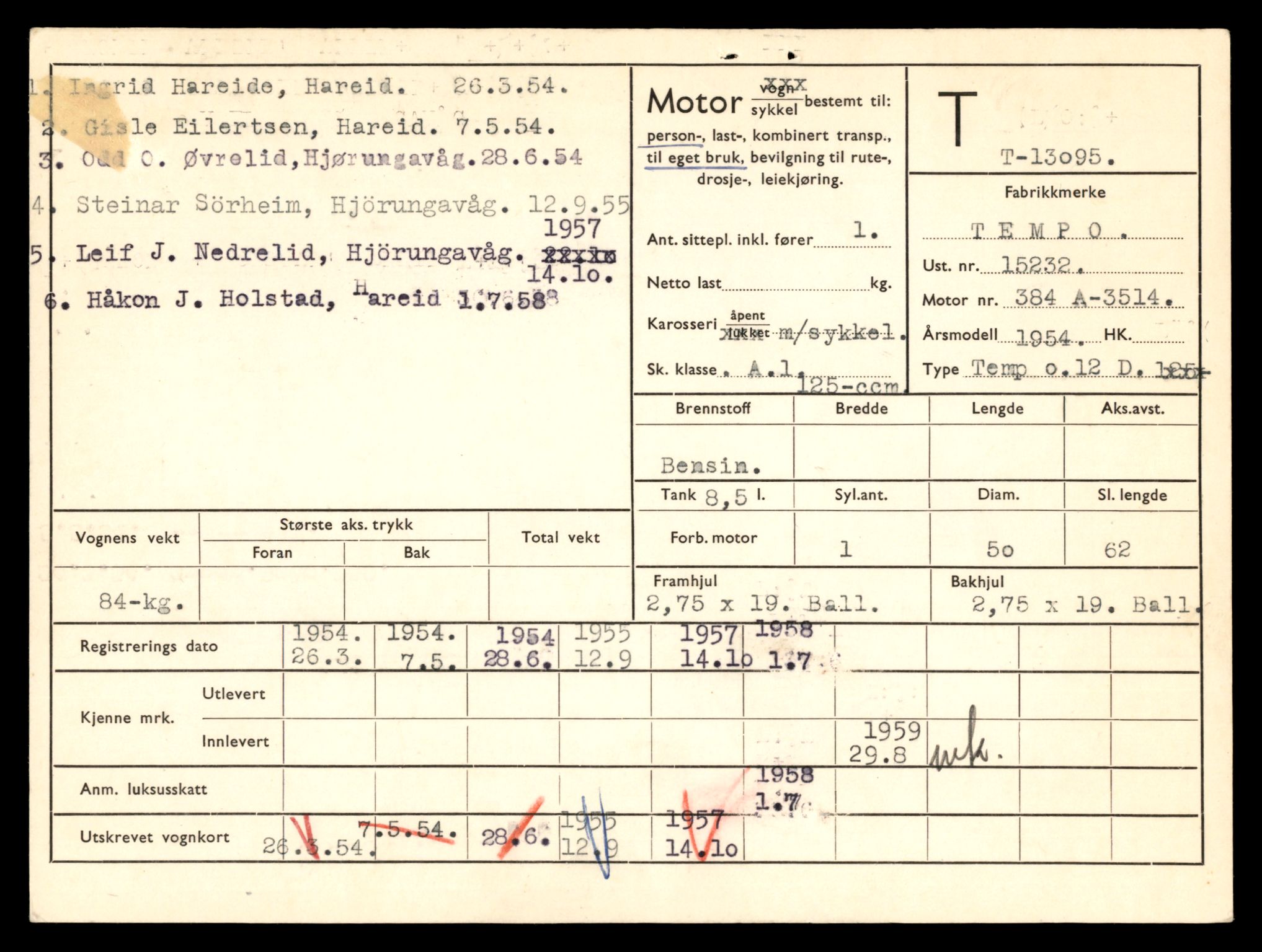 Møre og Romsdal vegkontor - Ålesund trafikkstasjon, AV/SAT-A-4099/F/Fe/L0037: Registreringskort for kjøretøy T 13031 - T 13179, 1927-1998, p. 1317