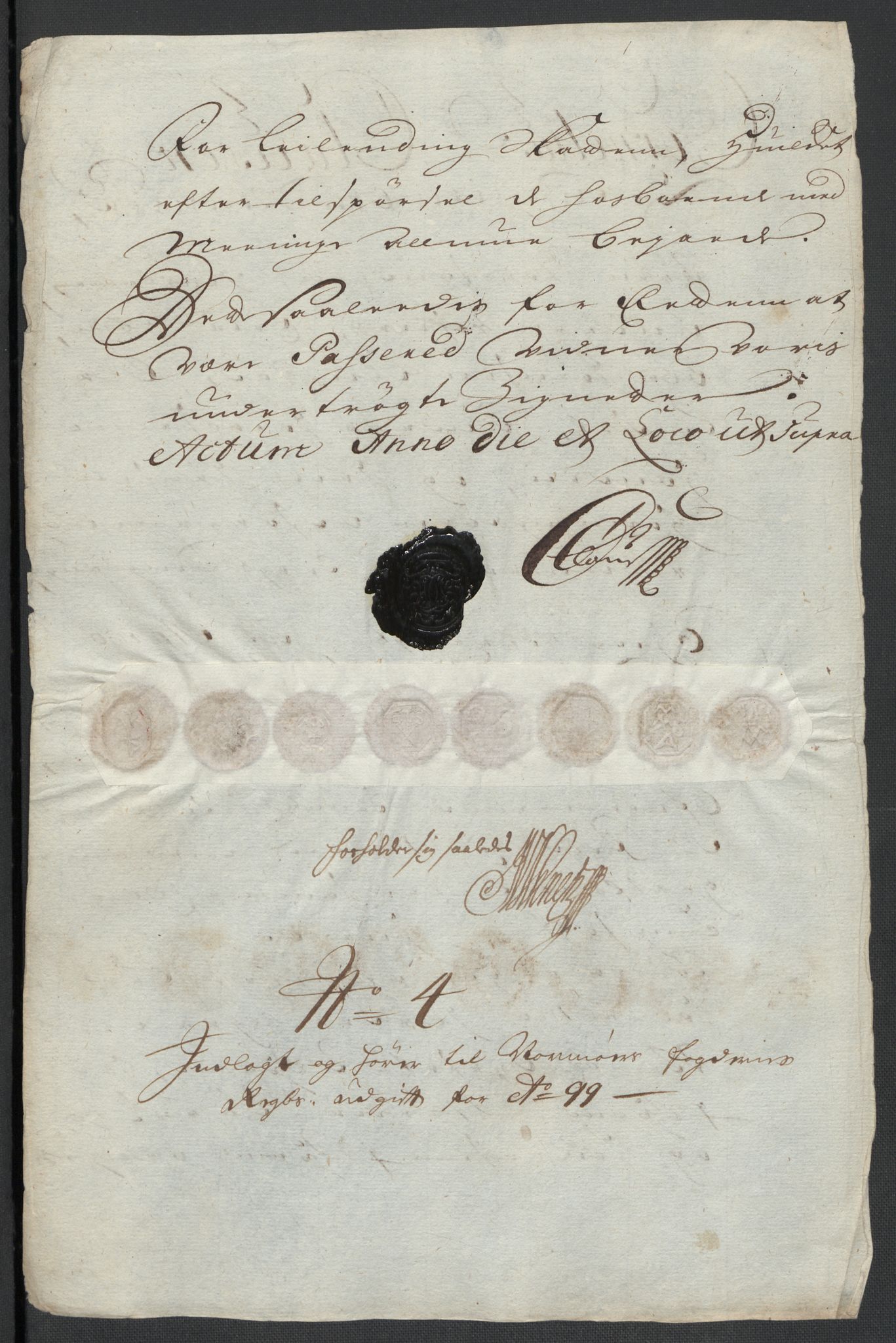 Rentekammeret inntil 1814, Reviderte regnskaper, Fogderegnskap, AV/RA-EA-4092/R56/L3738: Fogderegnskap Nordmøre, 1699, p. 122