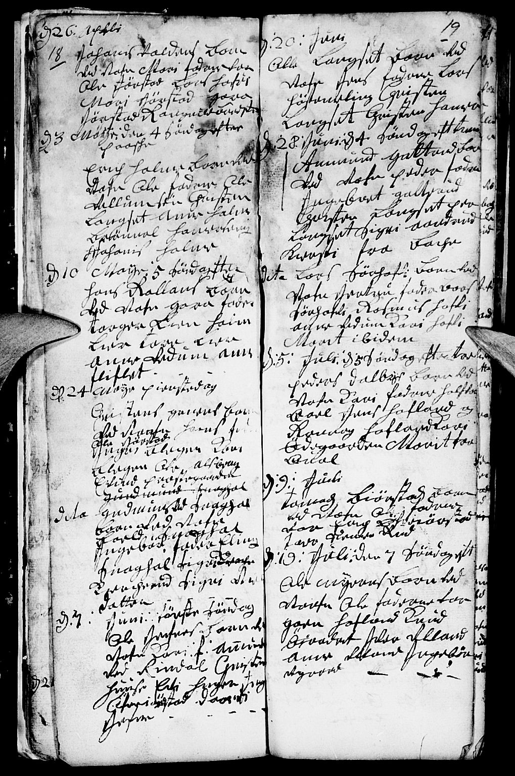 Fåberg prestekontor, SAH/PREST-086/H/Ha/Haa/L0001: Parish register (official) no. 1, 1727-1775, p. 18-19