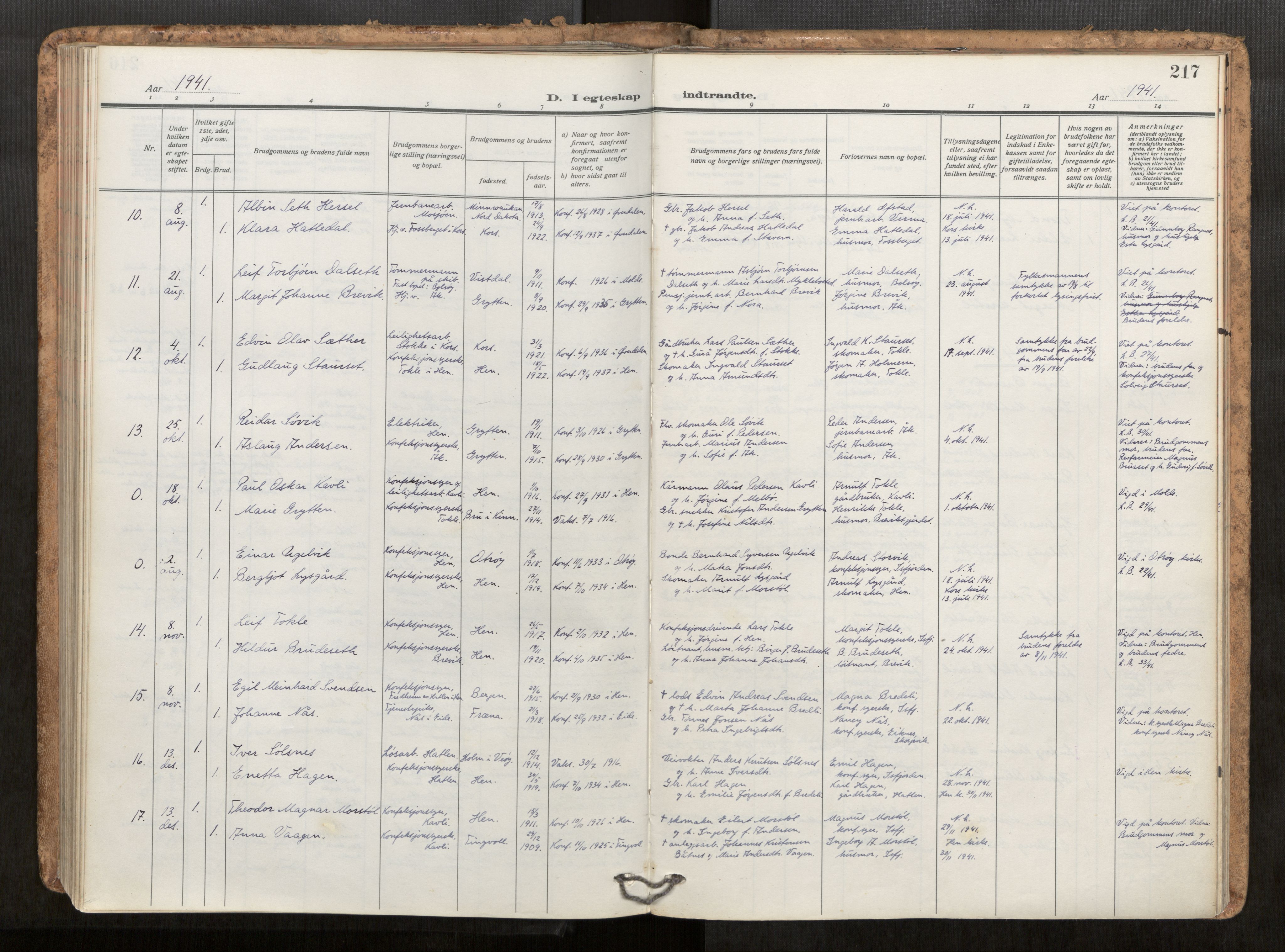 Ministerialprotokoller, klokkerbøker og fødselsregistre - Møre og Romsdal, AV/SAT-A-1454/545/L0596: Parish register (official) no. 545A04, 1921-1956, p. 217