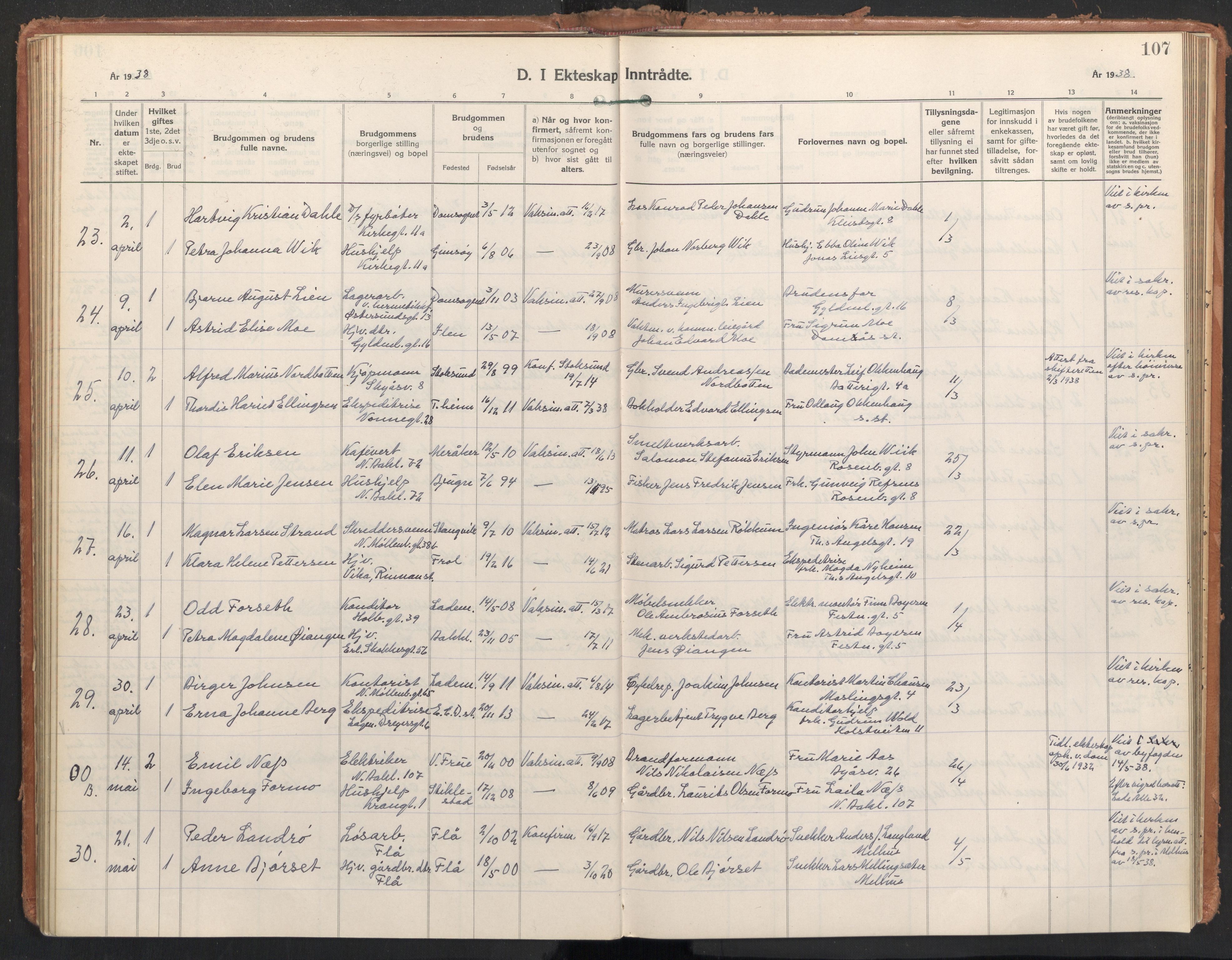 Ministerialprotokoller, klokkerbøker og fødselsregistre - Sør-Trøndelag, AV/SAT-A-1456/604/L0209: Parish register (official) no. 604A29, 1931-1945, p. 107